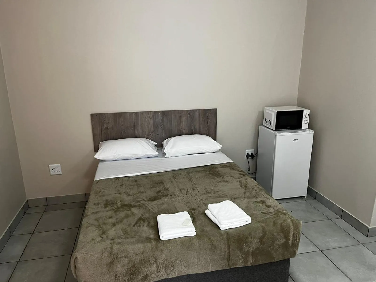 Bedroom, Bed in Ecomotel Louis Botha