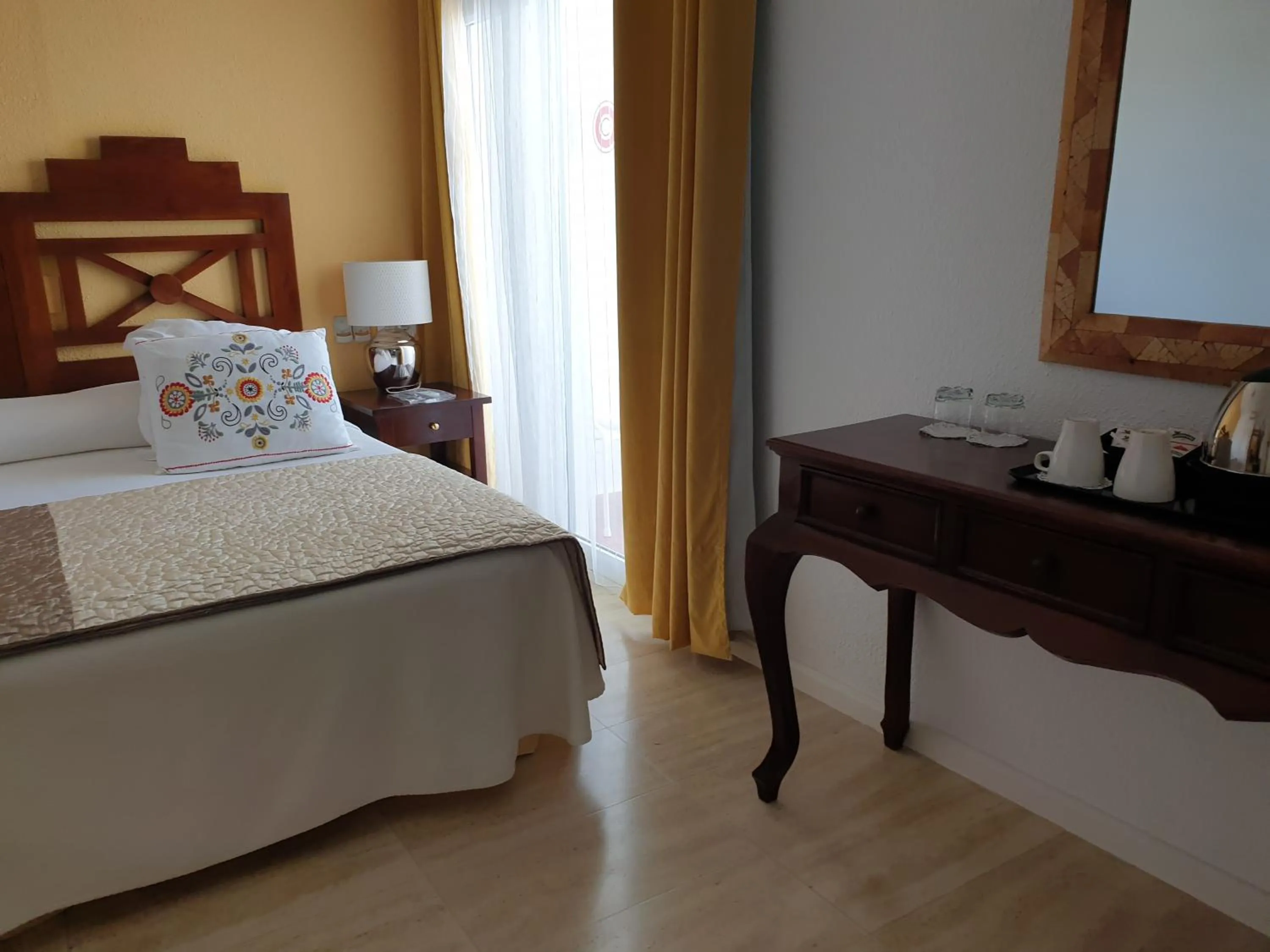 Bed in Hotel Boutique Las Arenas