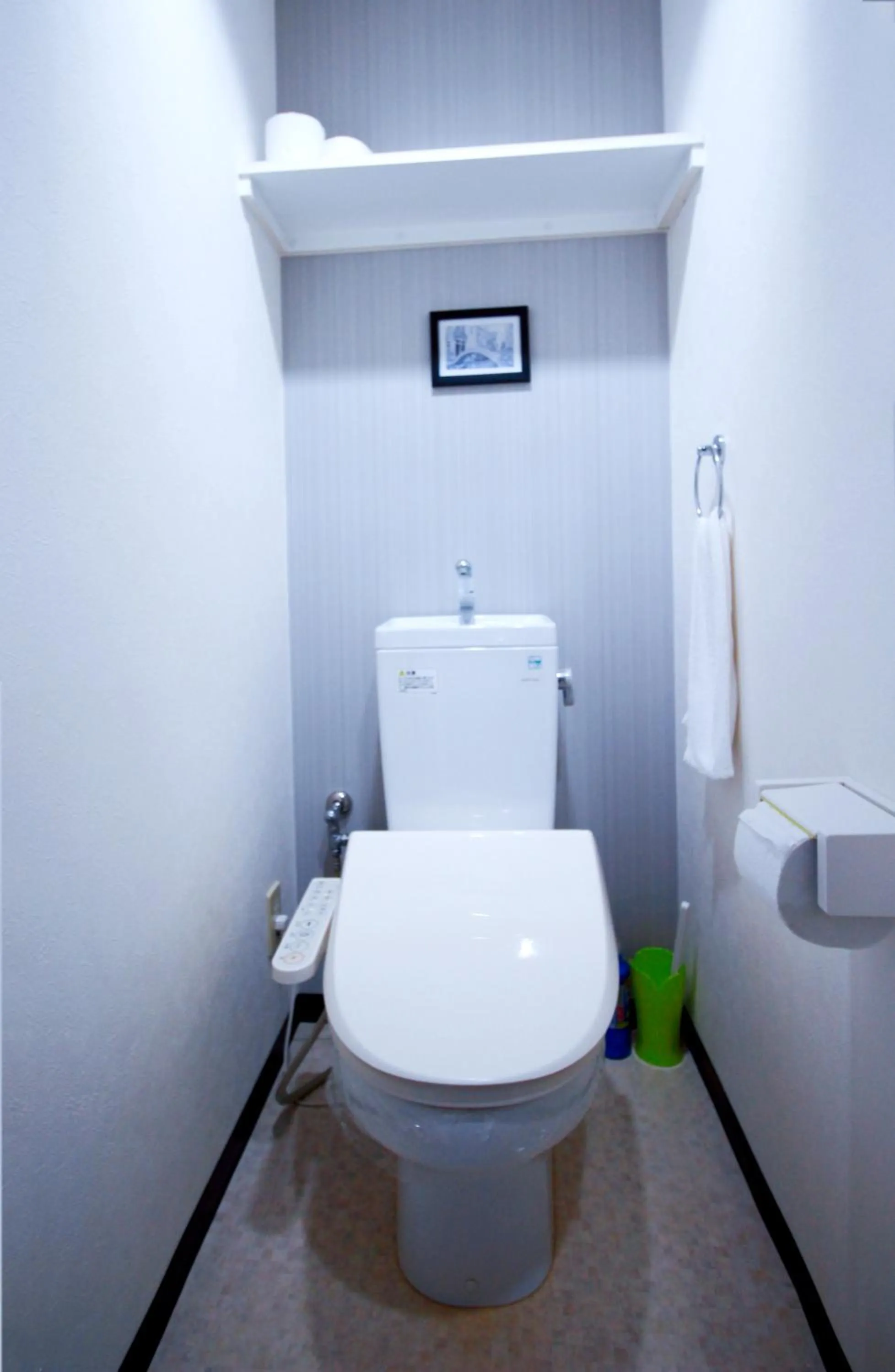 Toilet in HOTEL AARON通天東