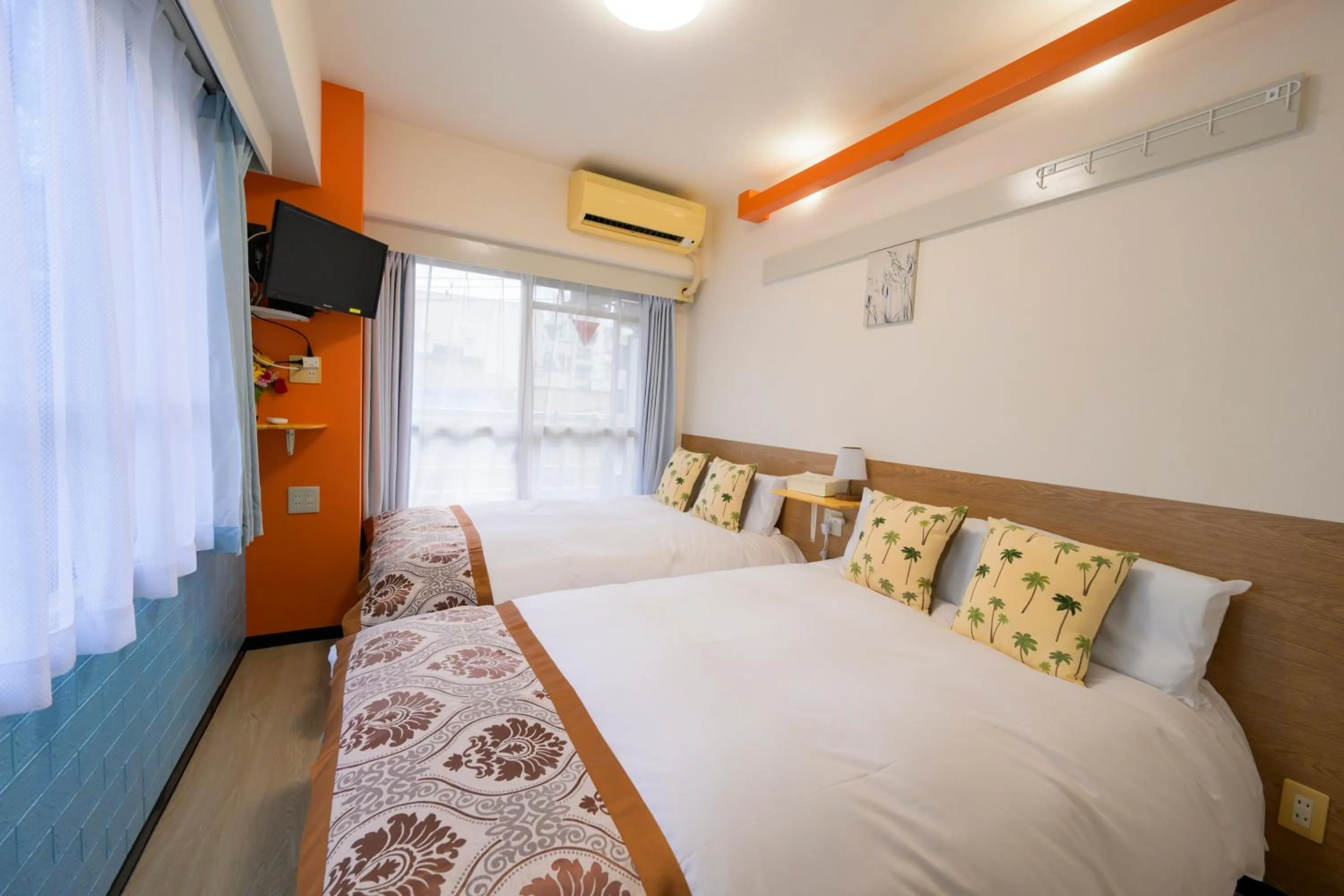 Bedroom, Bed in HOTEL AARON通天東