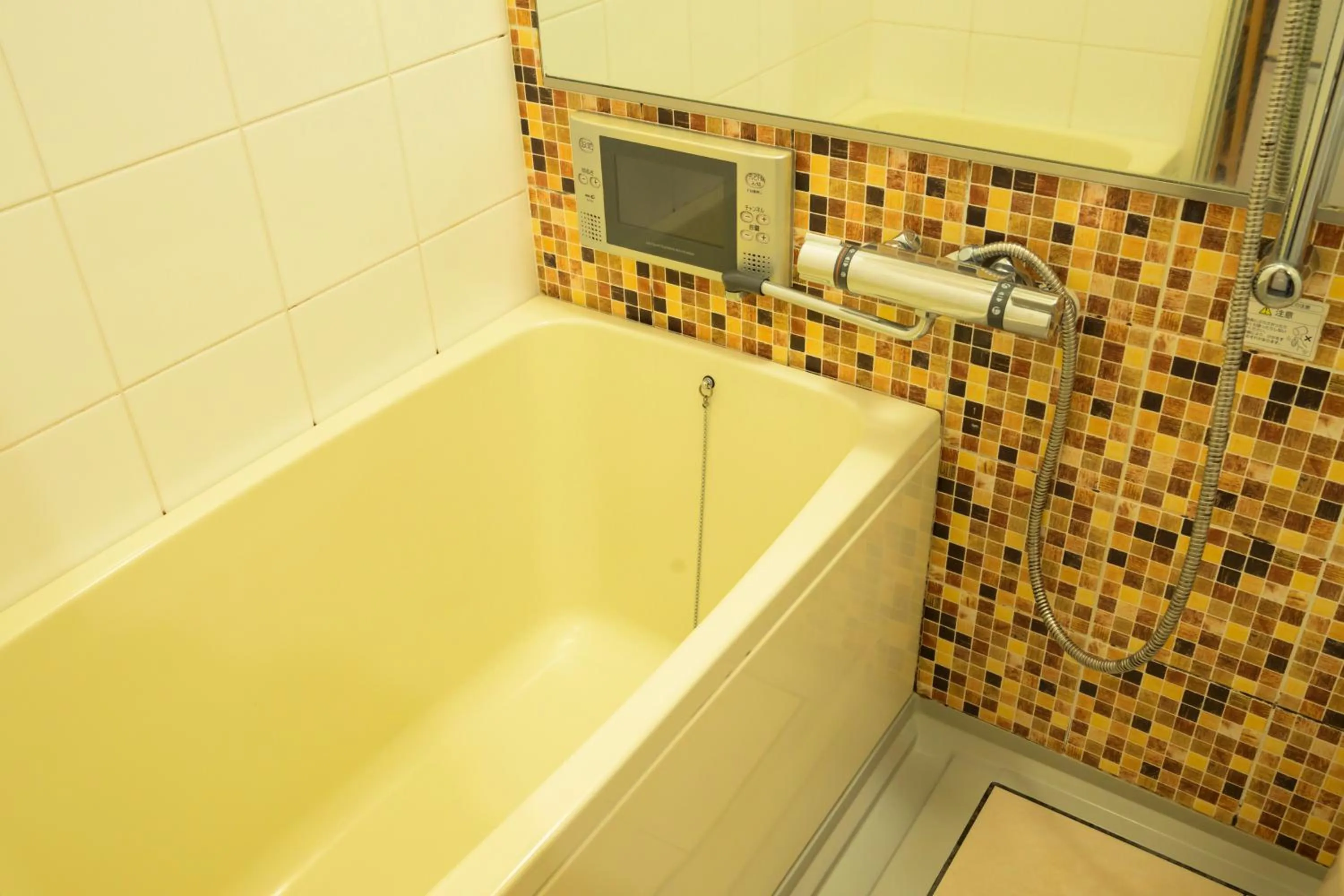 Bathroom in HOTEL AARON通天東