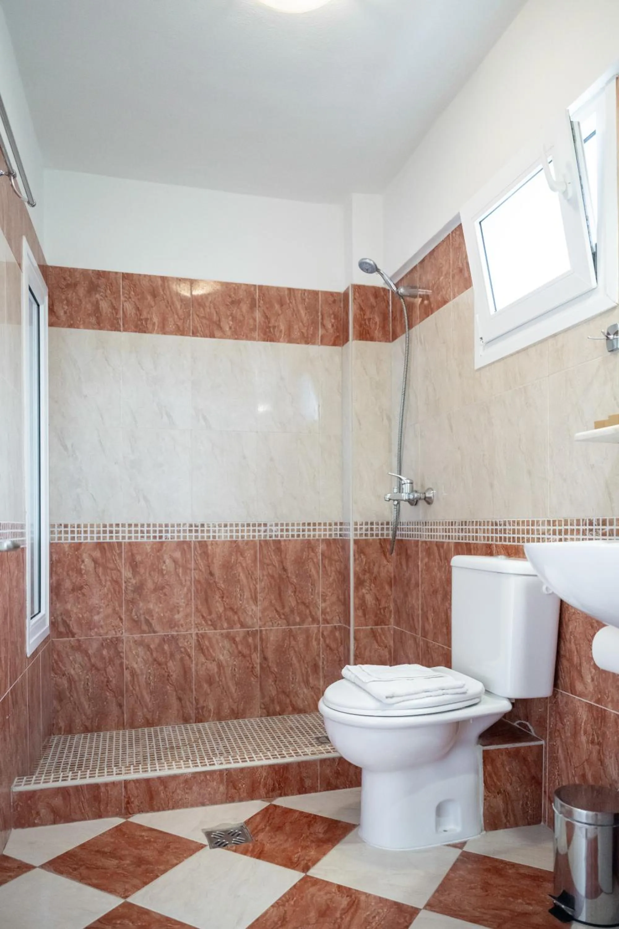 Shower in Thalassa Hotel