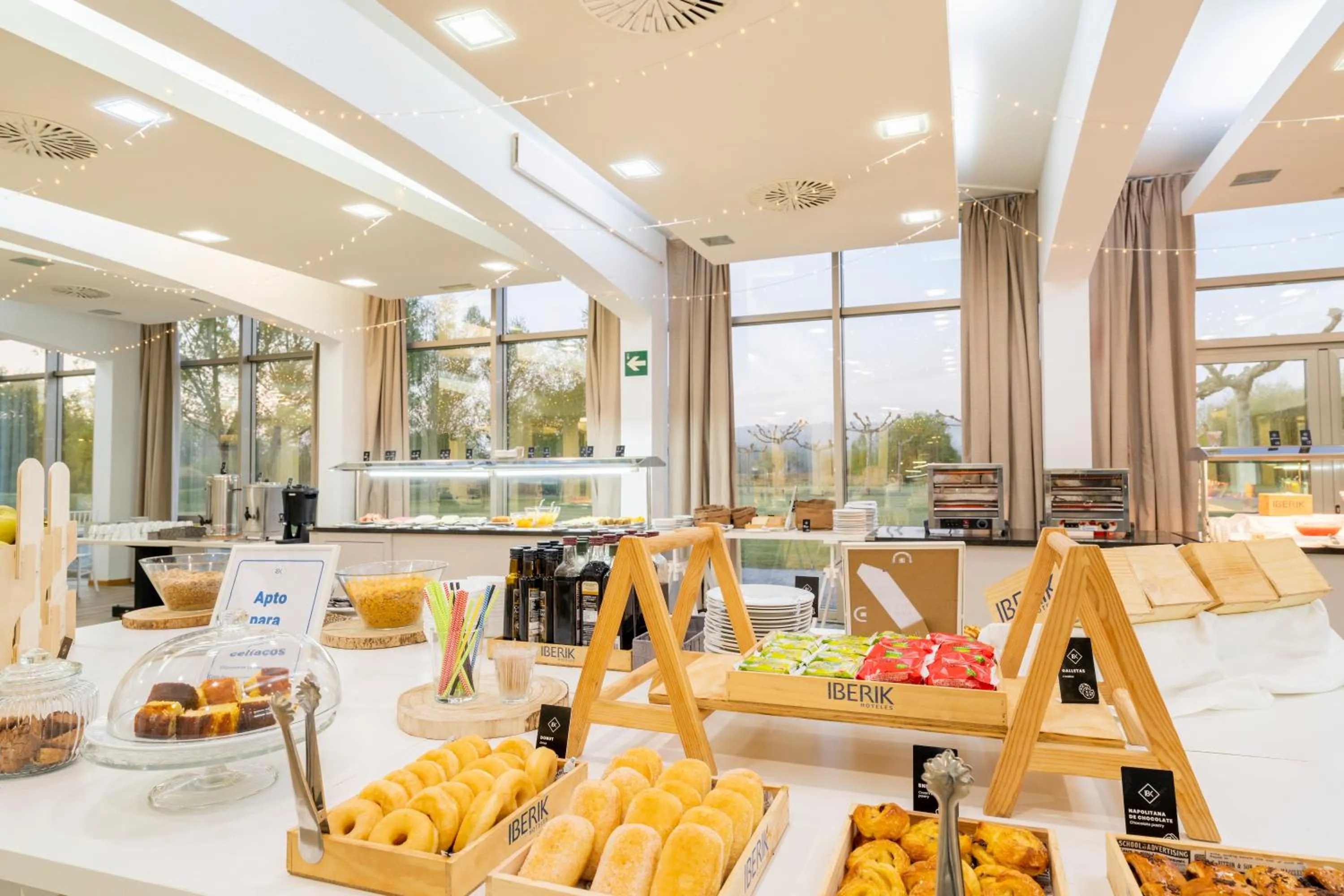 Restaurant/places to eat in IBERIK Augas Santas Balneario & Golf