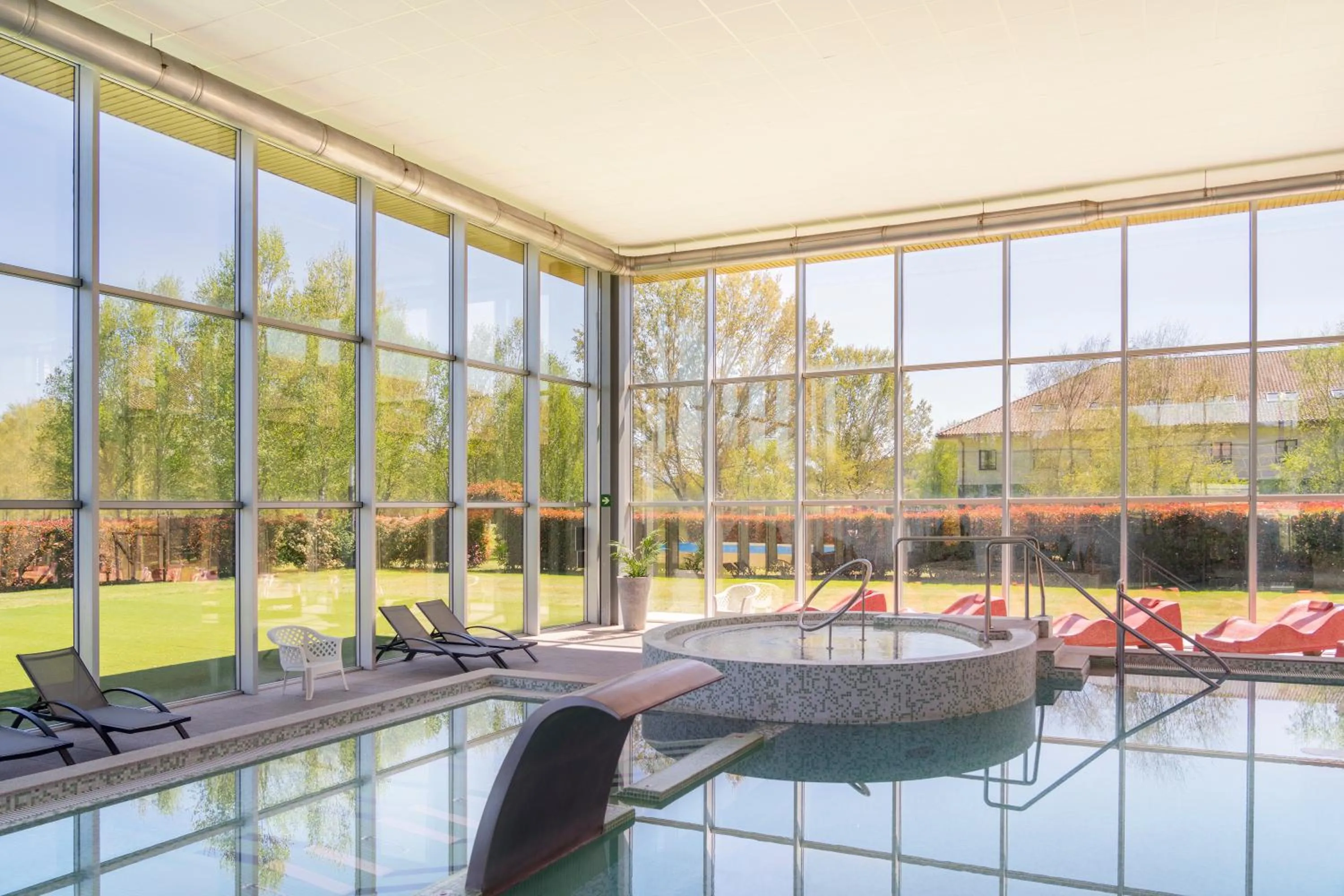 Garden in IBERIK Augas Santas Balneario & Golf