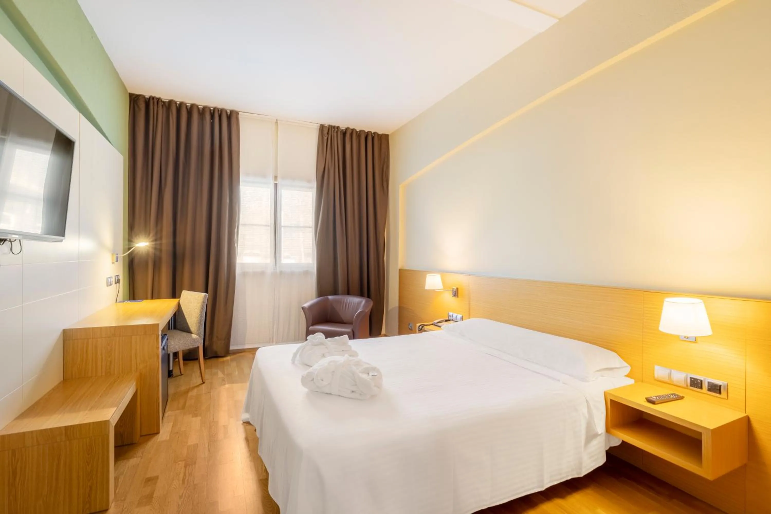Bed in IBERIK Augas Santas Balneario & Golf
