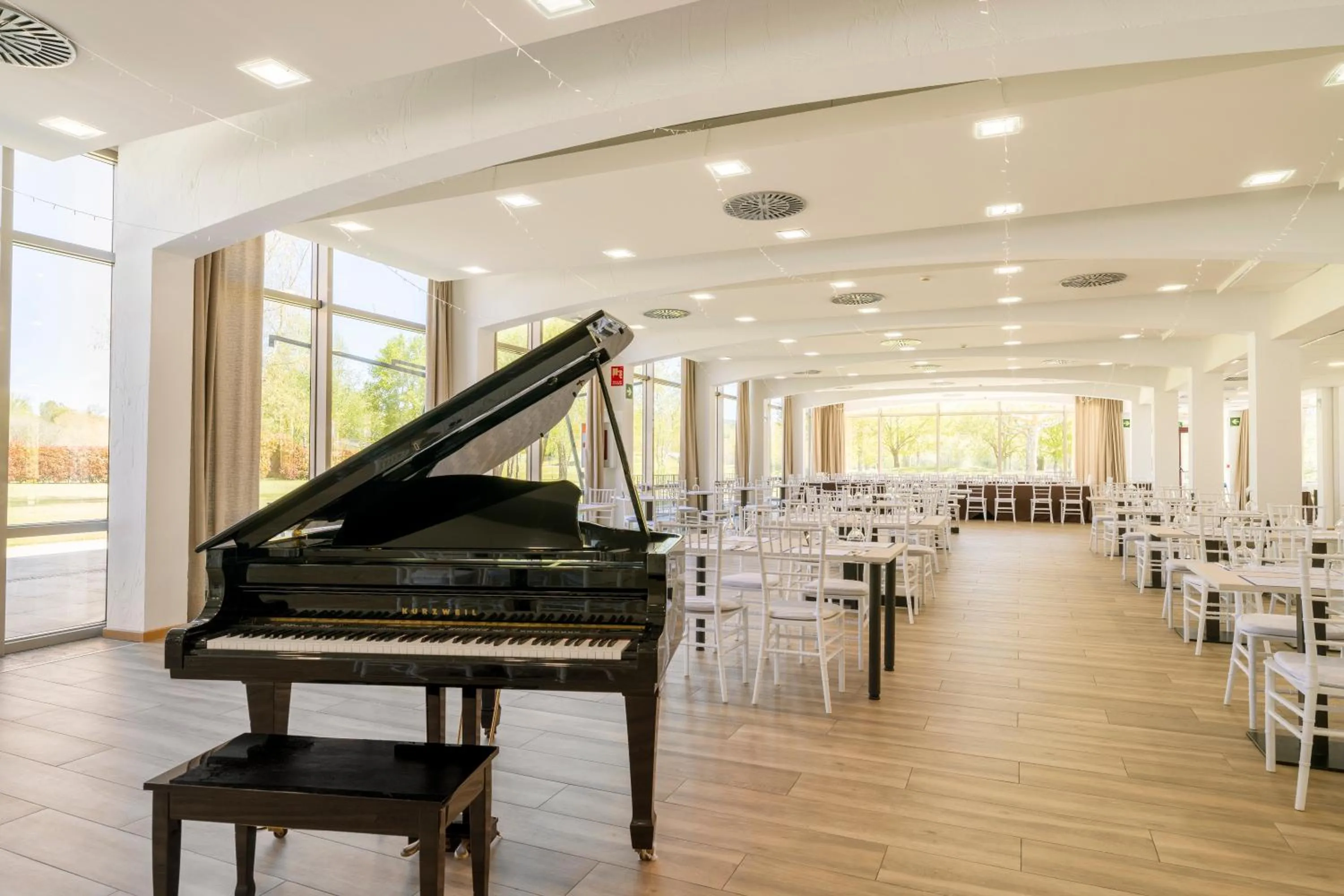 Restaurant/places to eat in IBERIK Augas Santas Balneario & Golf