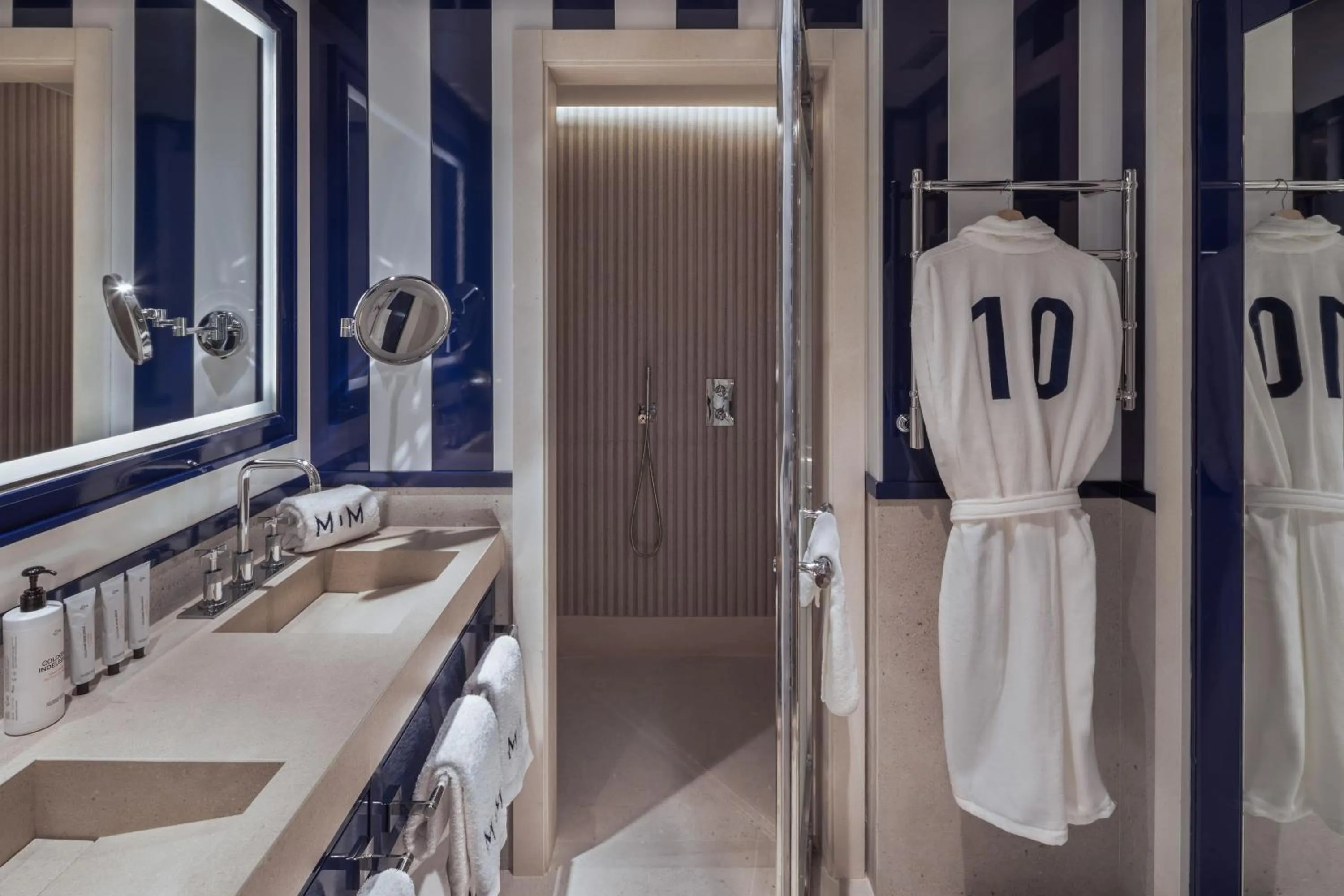 Bathroom in MiM Sotogrande Meliá Collection