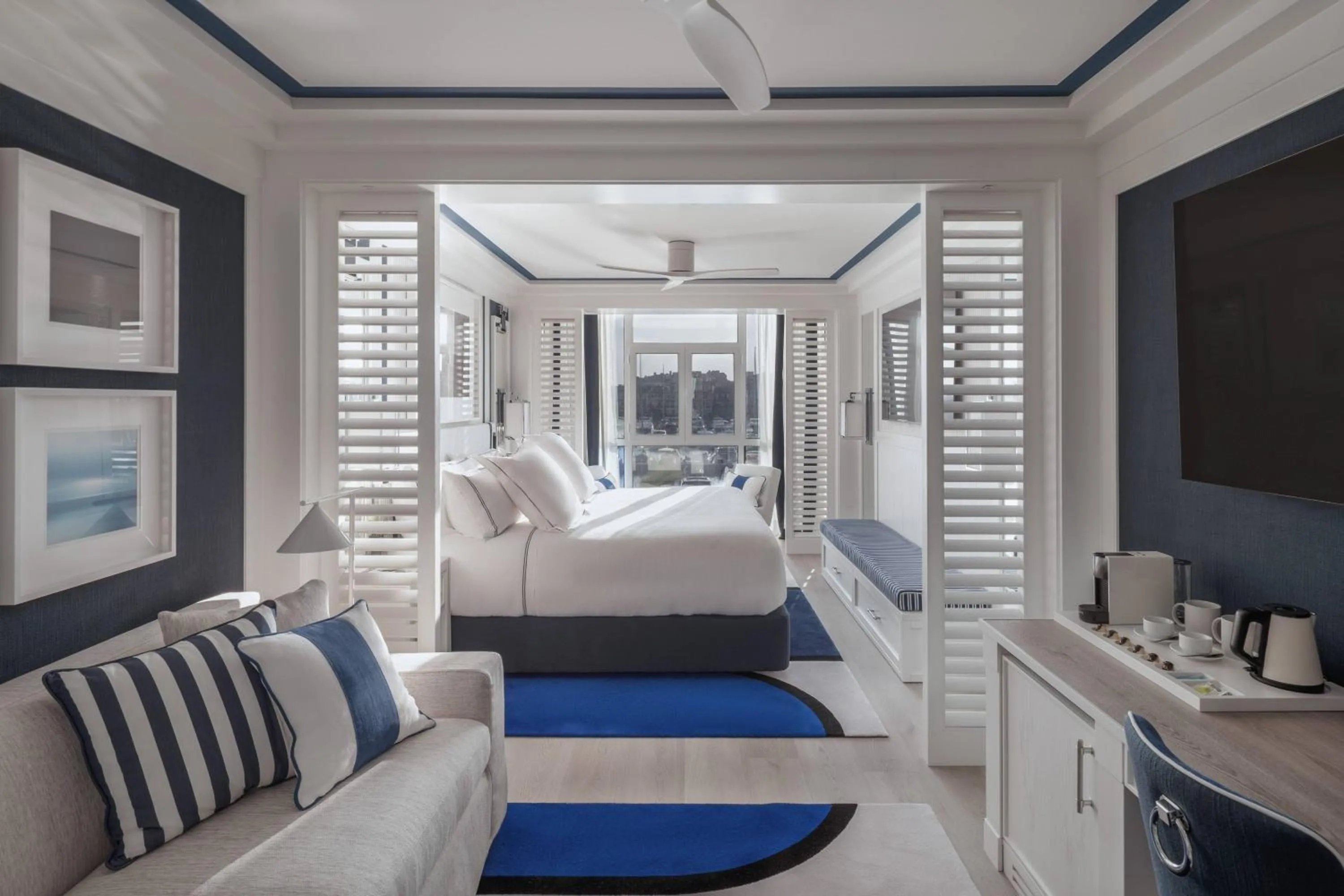 Property building, Bed in MiM Sotogrande Meliá Collection