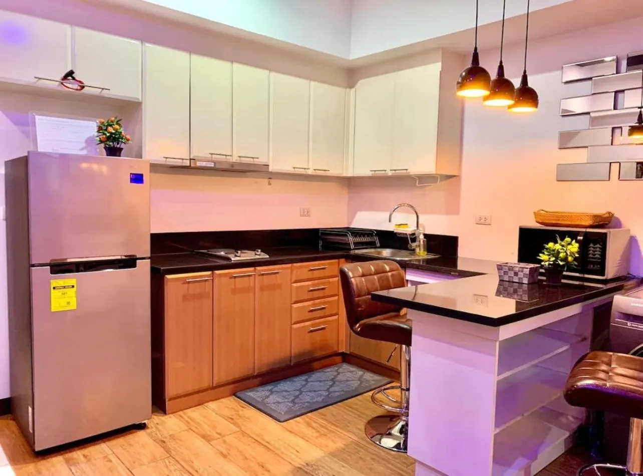 Kitchen or kitchenette in Luxury 1BR Unit with Pool at Venice Luxury Residences, Tower Domenico, McKinley Hill, Taguig City