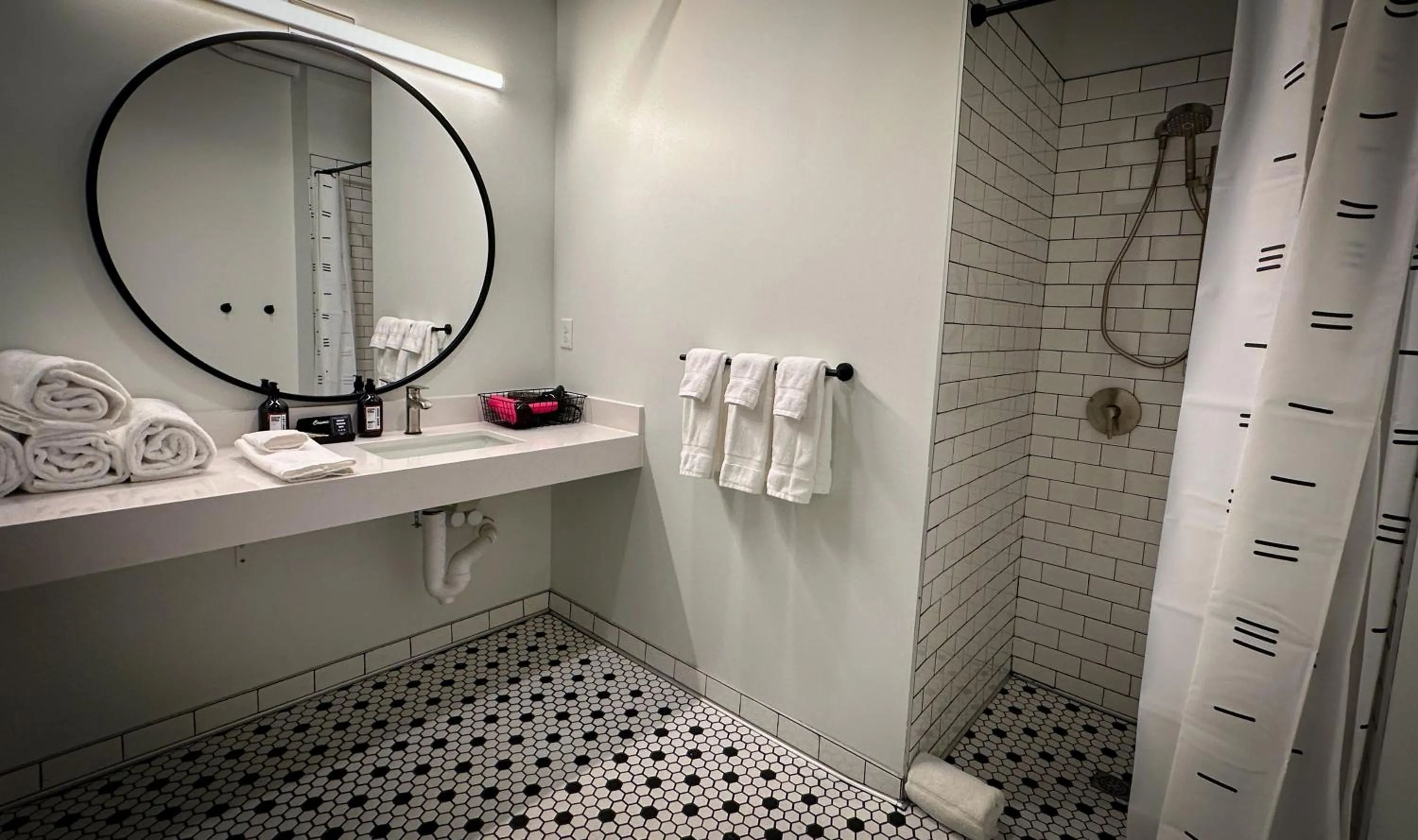 Bathroom in Brewhalla Hotel