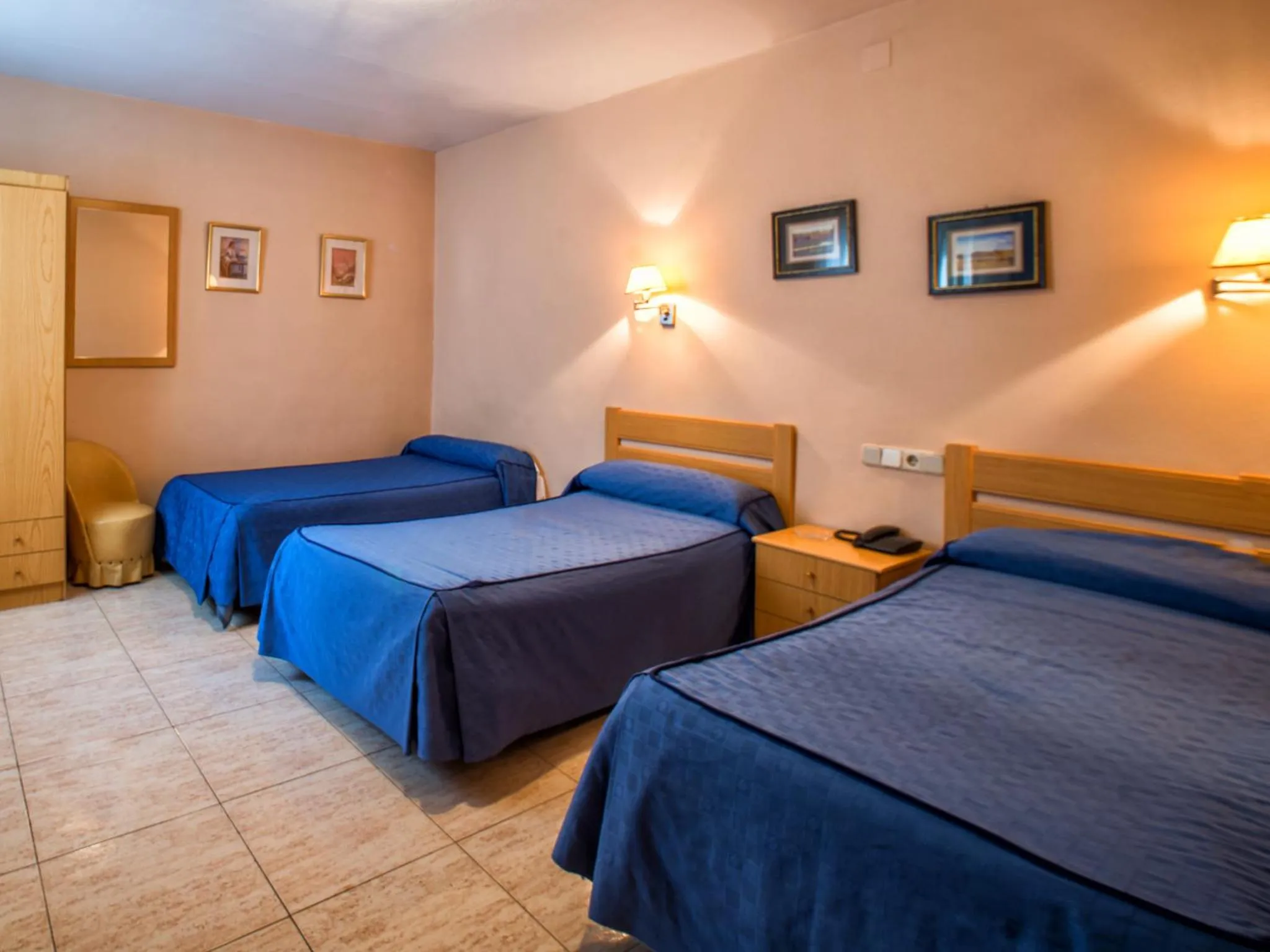 Photo of the whole room, Bed in Hotel Legazpi