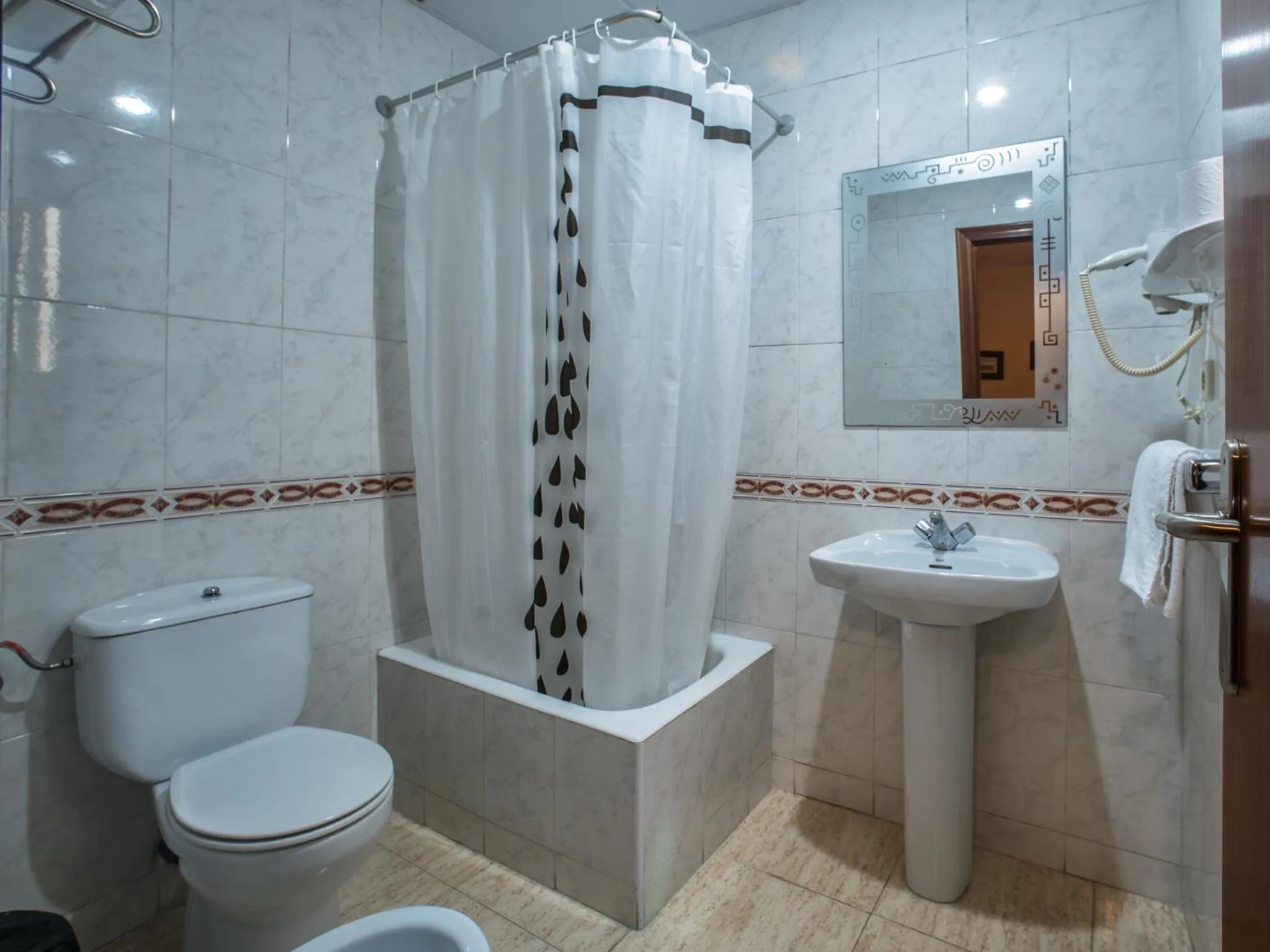 Bathroom in Hotel Legazpi