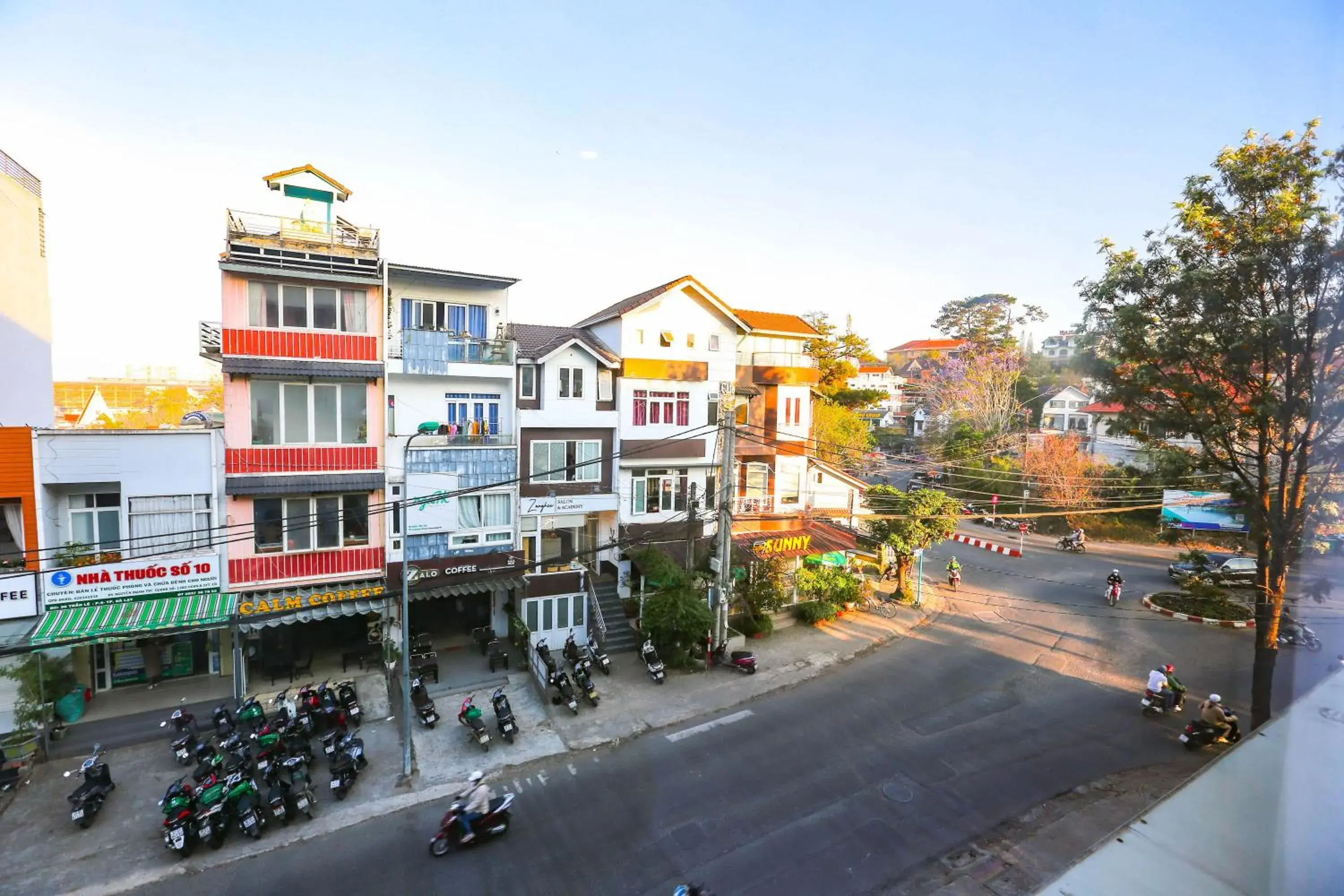 Deluxe Family Room in TTR Vincent Hotel Deluxe Family Room in TTR Vincent Hotel