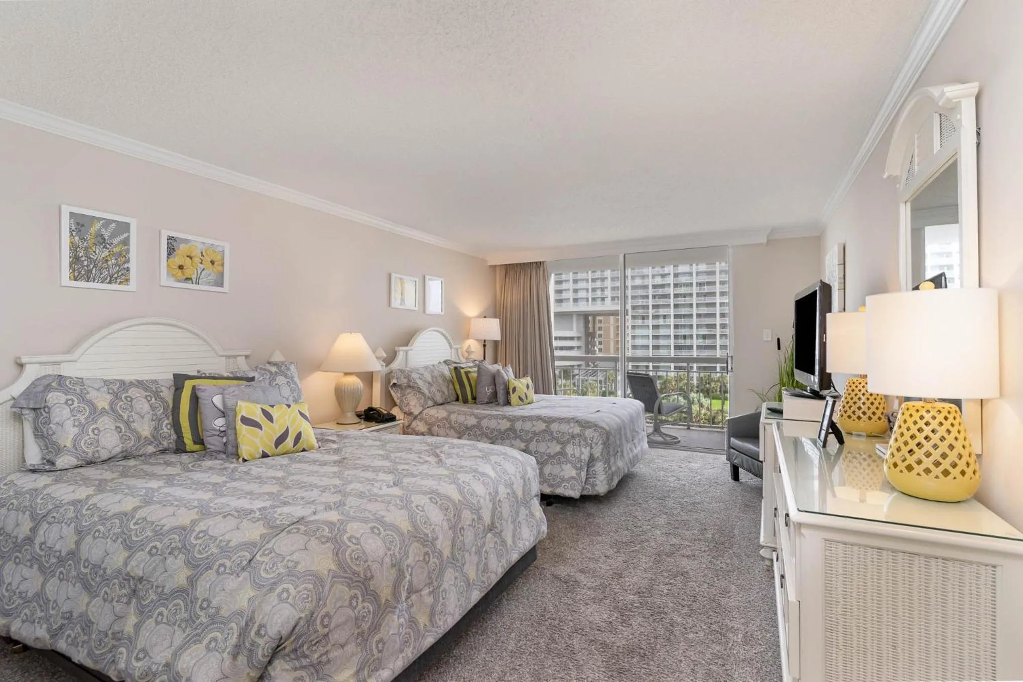 Bedroom, Bed in Gorgeously remodeled 2 bedroom ocean front unit - 509 South Hampton condo