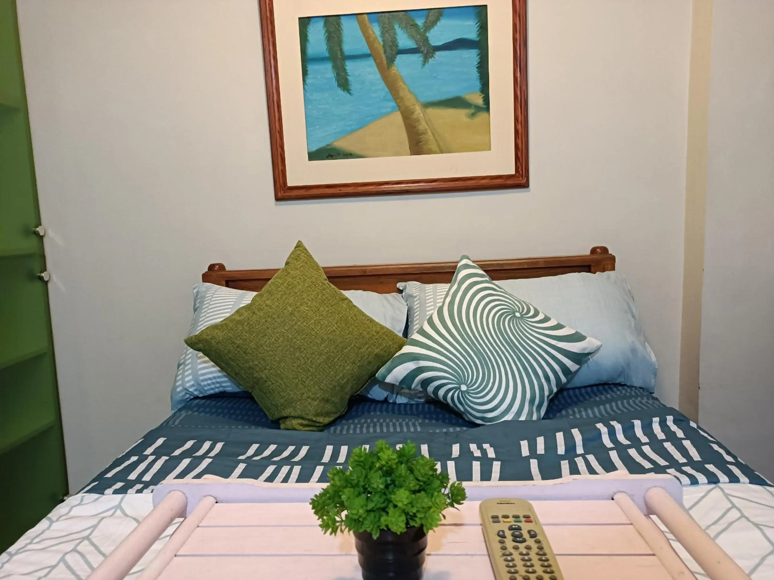 Bed in WestParc Cedar Alabang