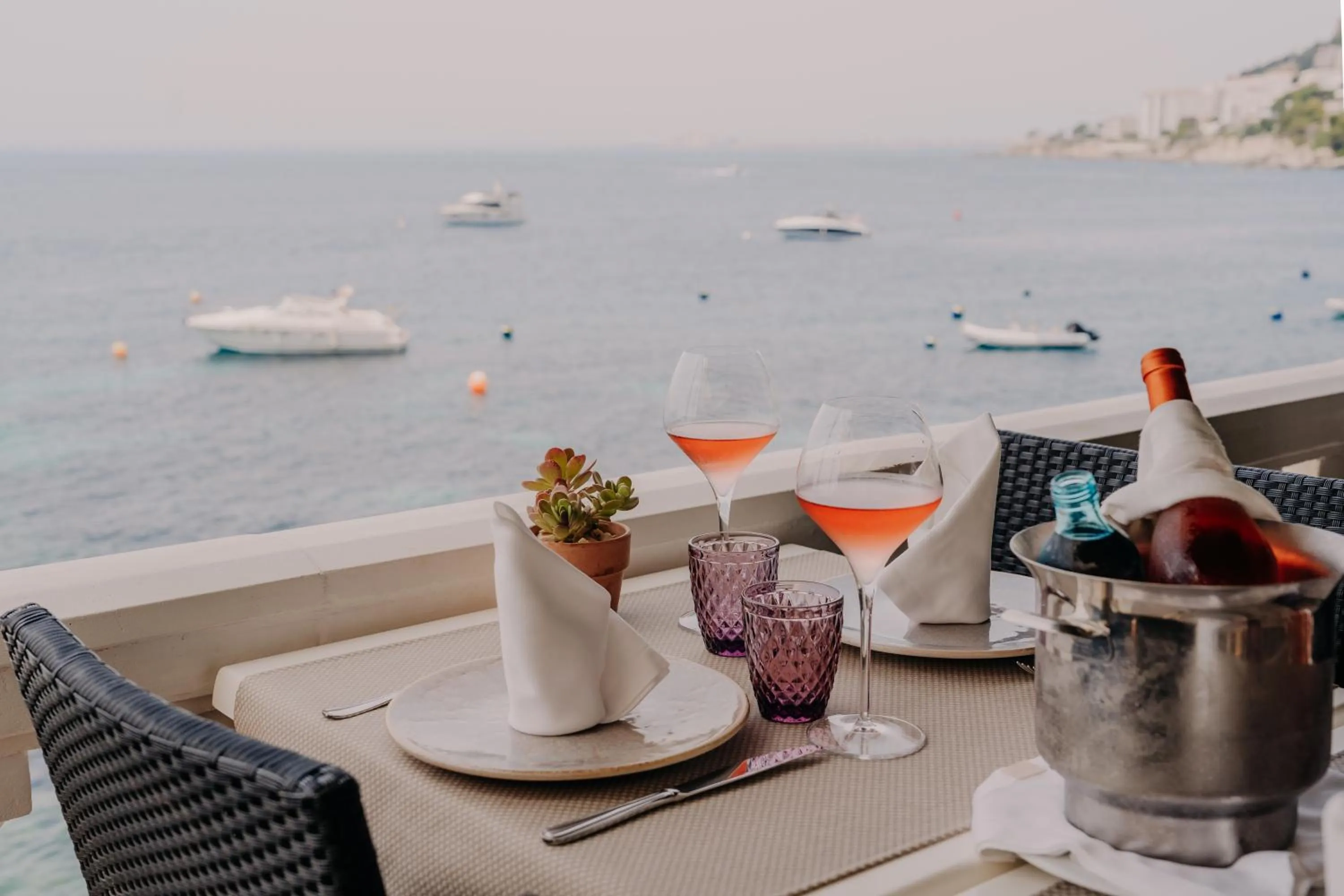 Restaurant/places to eat in Hotel Vistabella