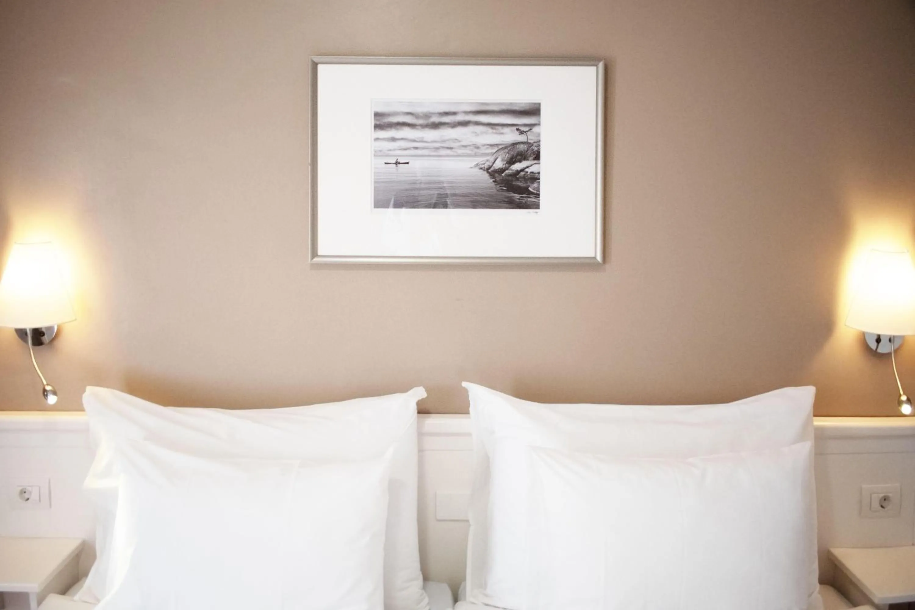 Photo of the whole room, Bed in Coral La Quinta Park Suites