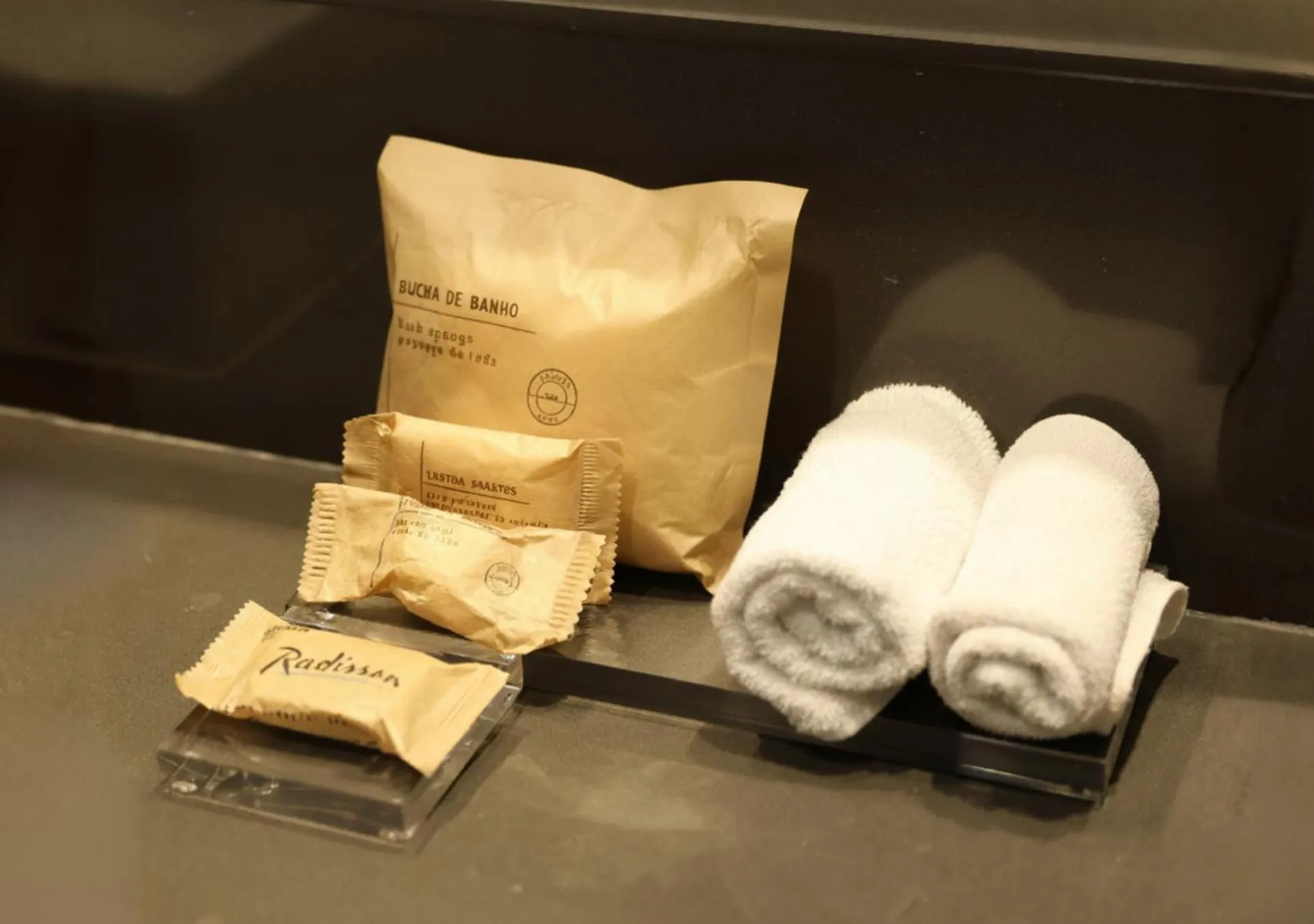 towels in Radisson Pinheiros