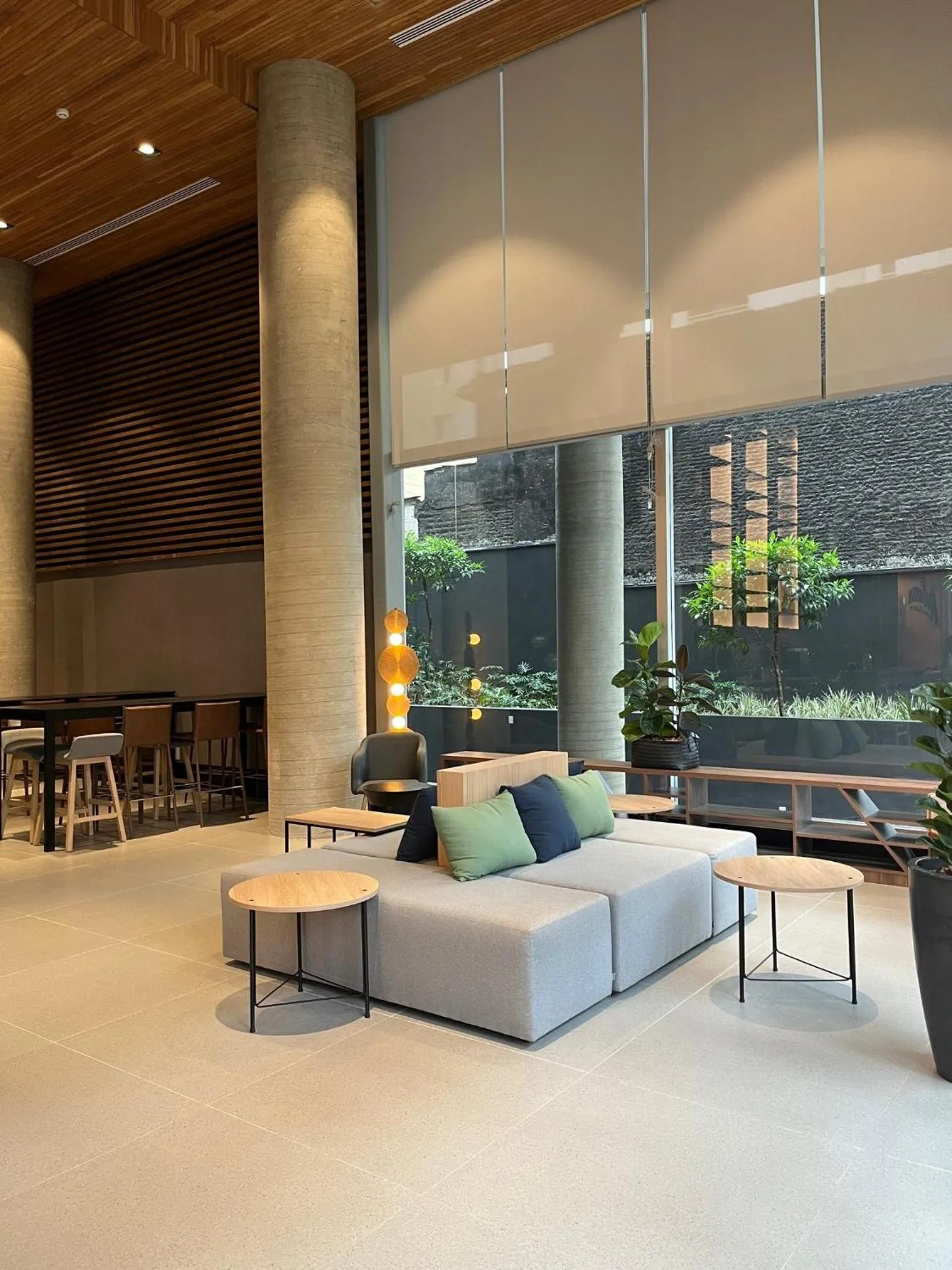 Seating area in Radisson Pinheiros