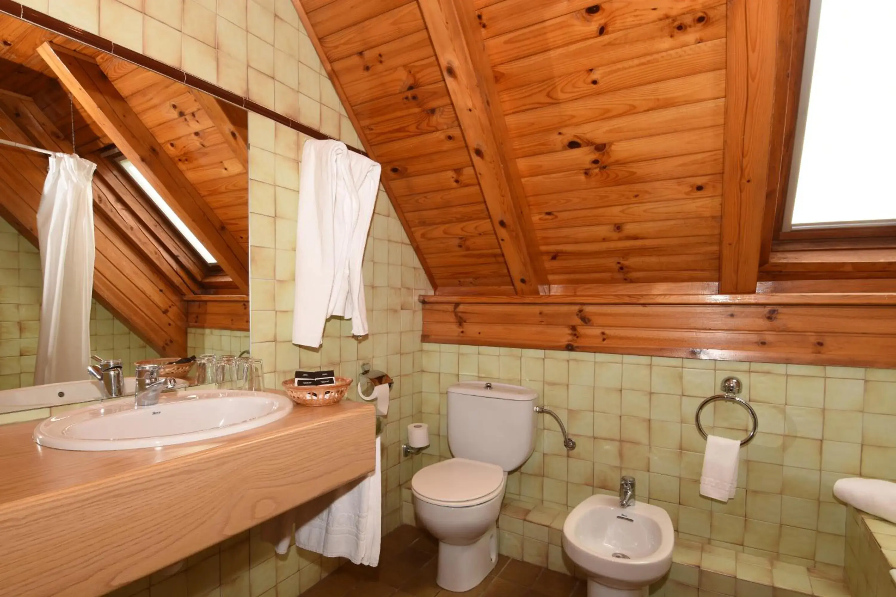 Quadruple Attic Room in RVHotels Orri Quadruple Attic Room in RVHotels Orri