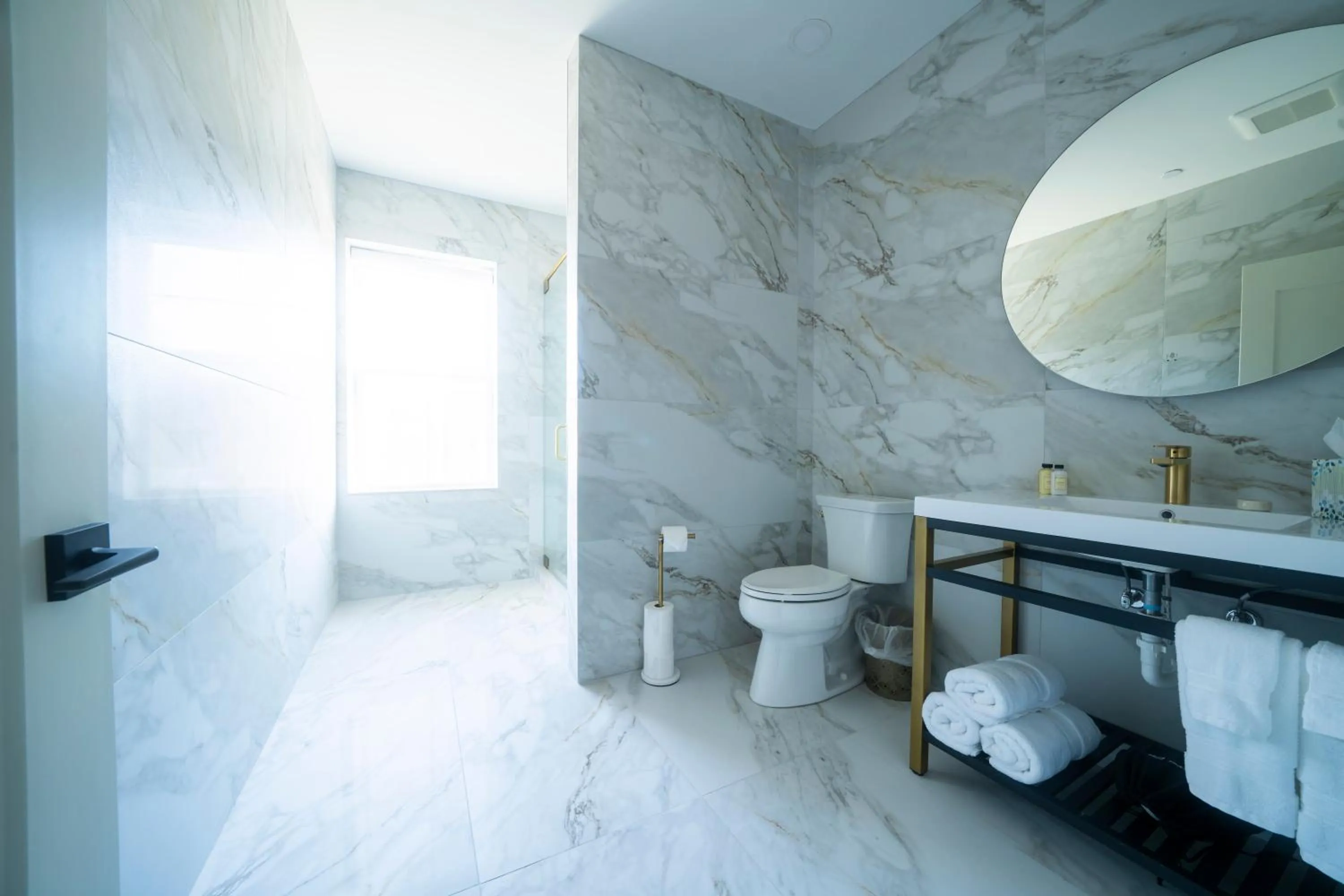 Orange Inn Boutique Hotel