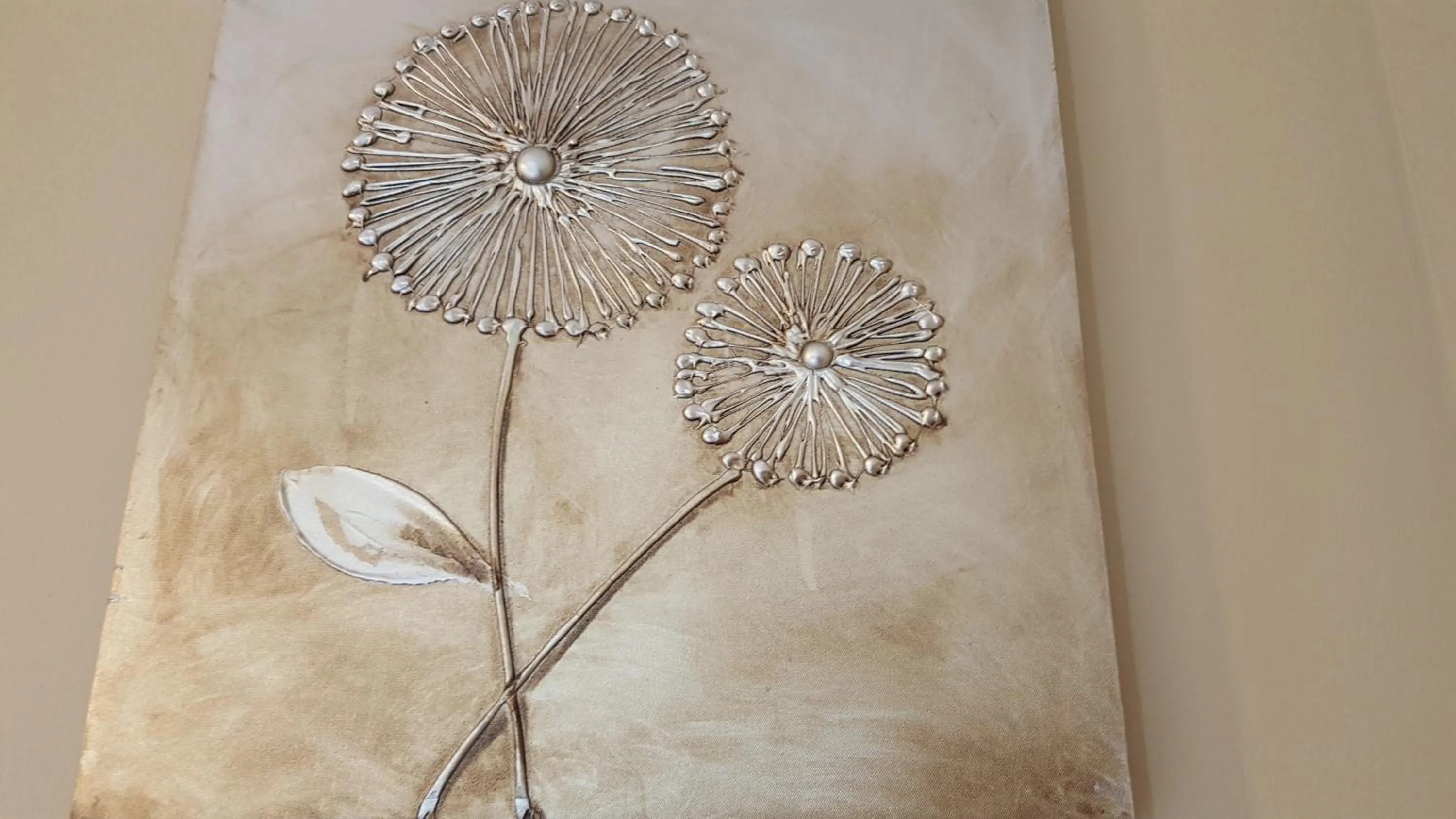 Decorative detail in Los Acebos Cangas