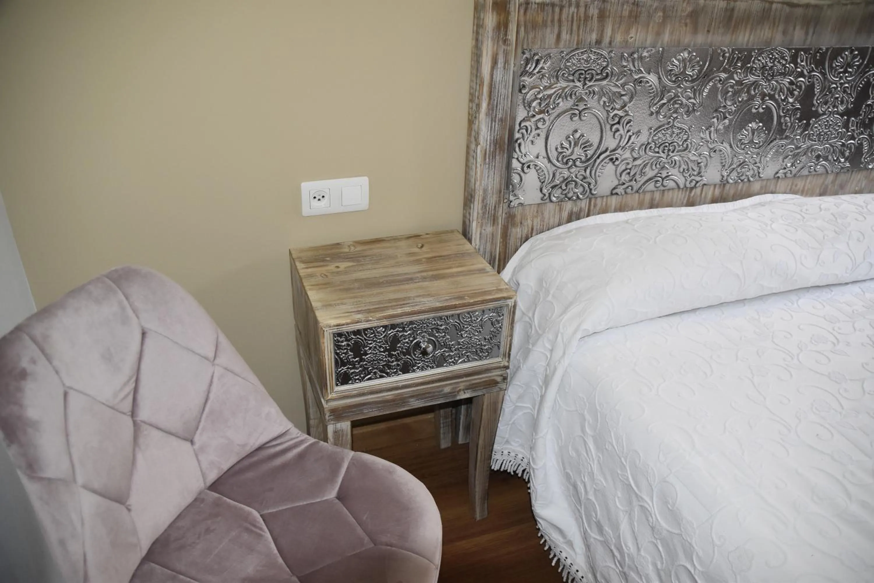 Decorative detail in Los Acebos Cangas