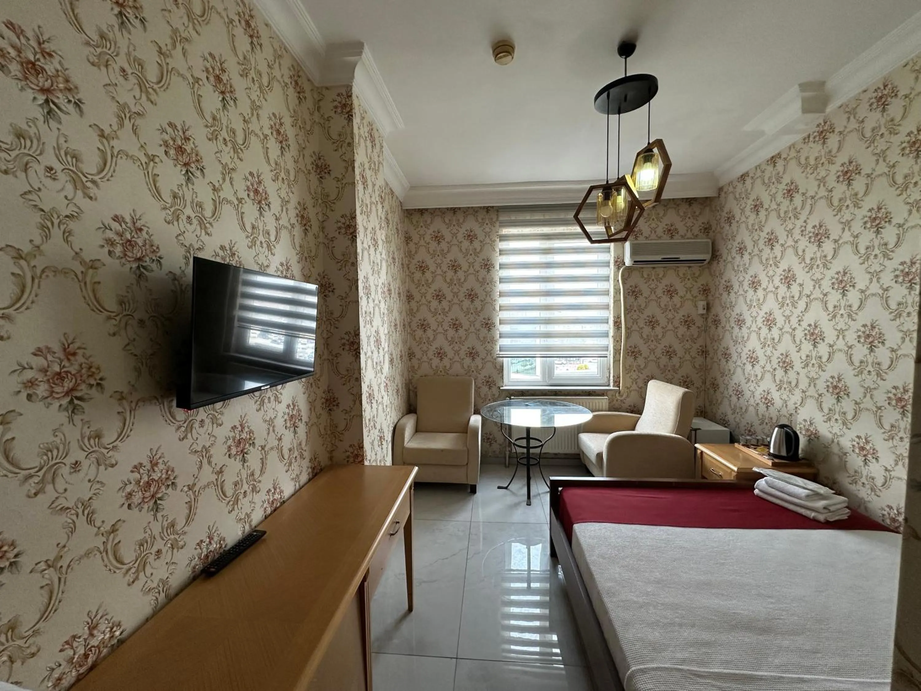 TV and multimedia, Bed in Safir Hotels Silivri