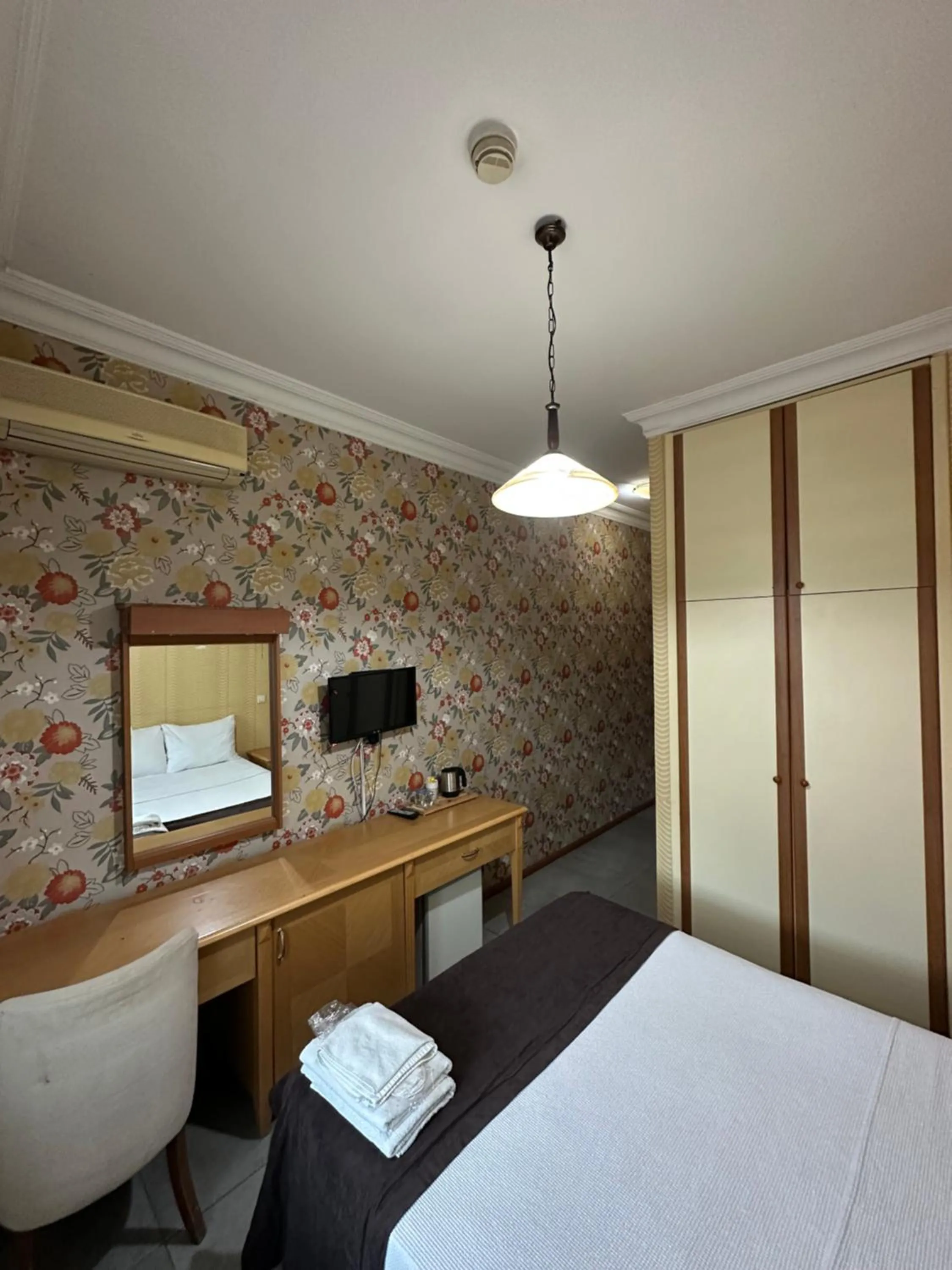 Photo of the whole room, Bed in Safir Hotels Silivri