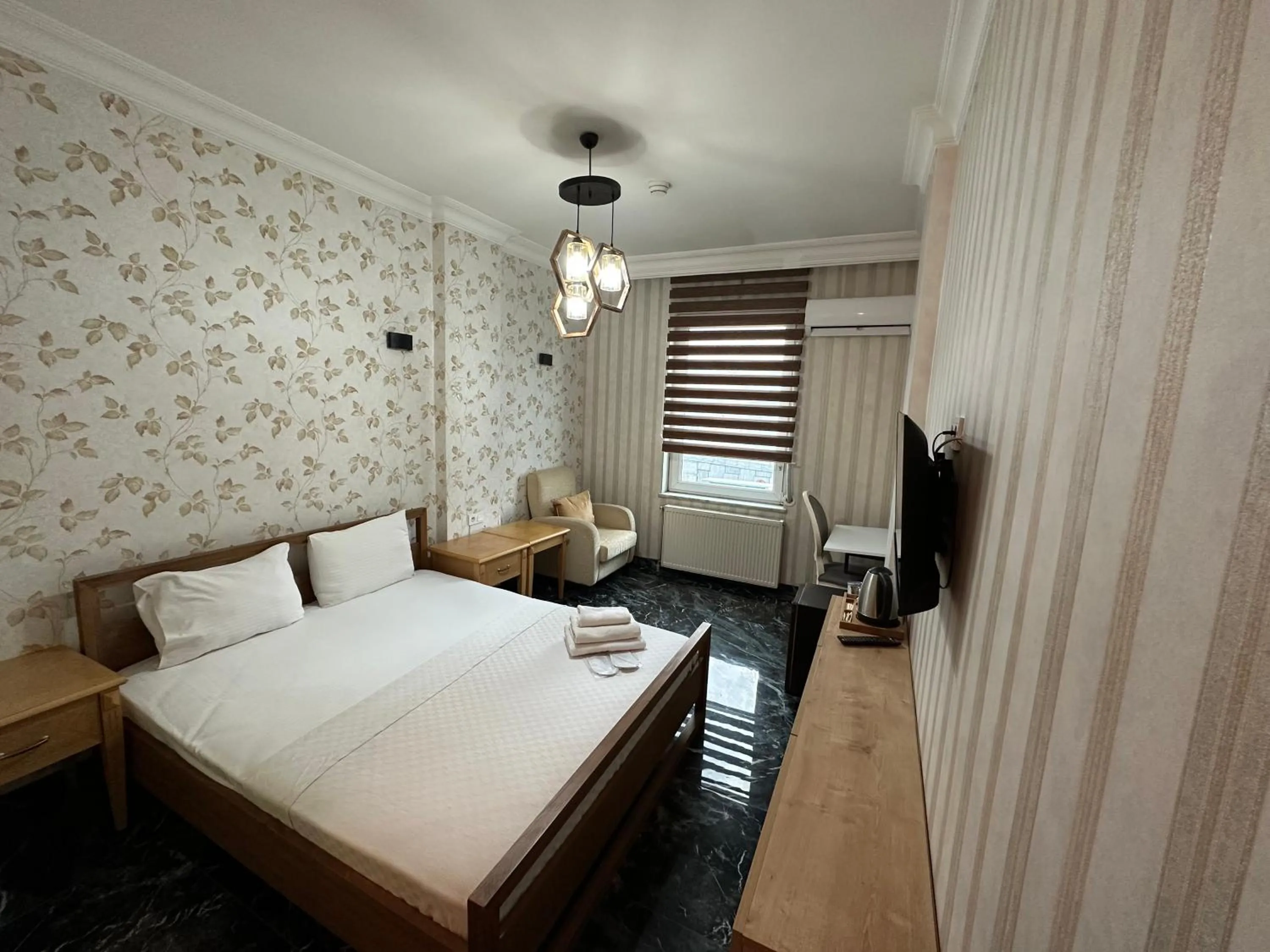 Photo of the whole room, Bed in Safir Hotels Silivri