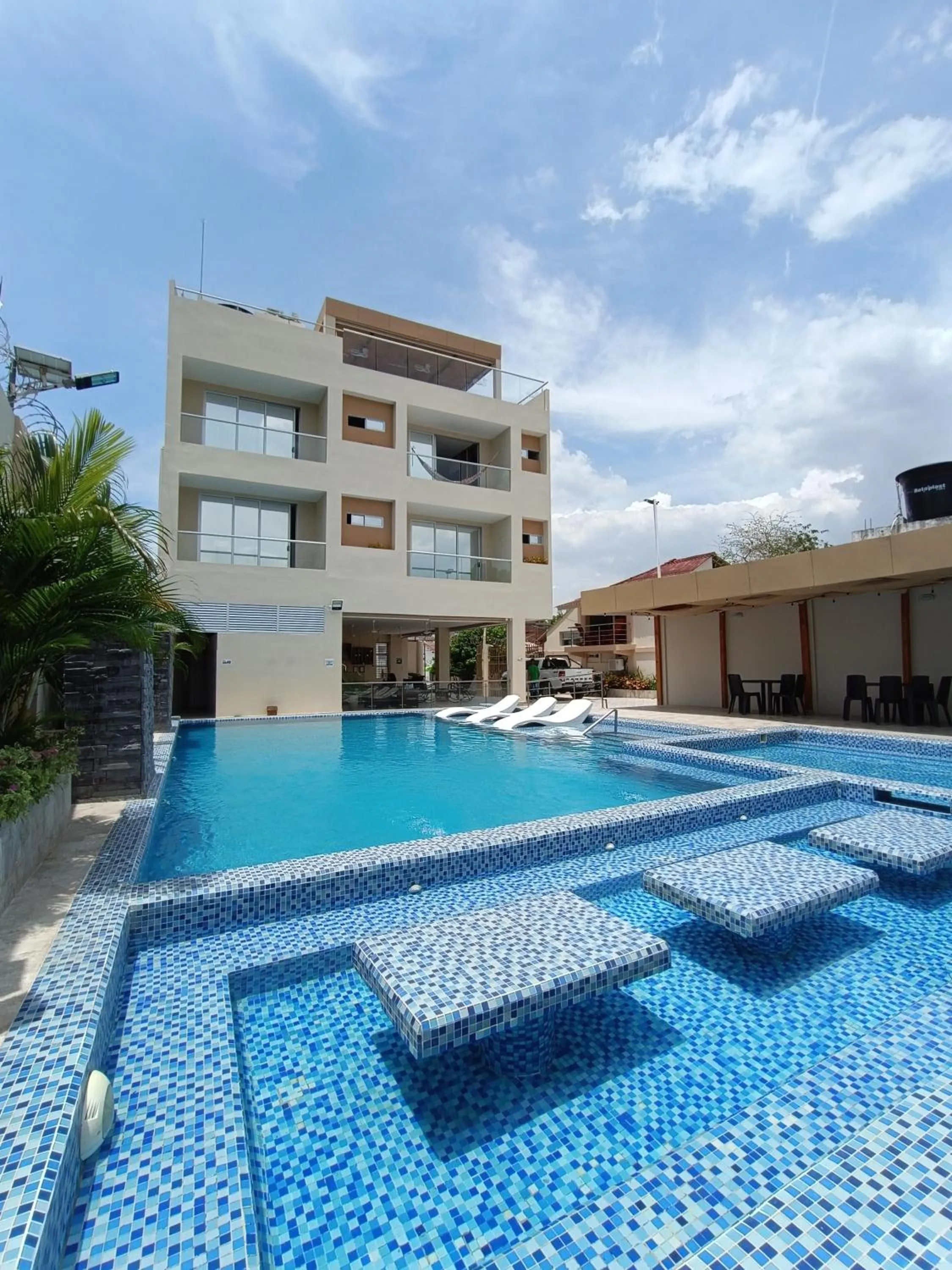 Swimming pool in Hotel y Cabañas Covemar