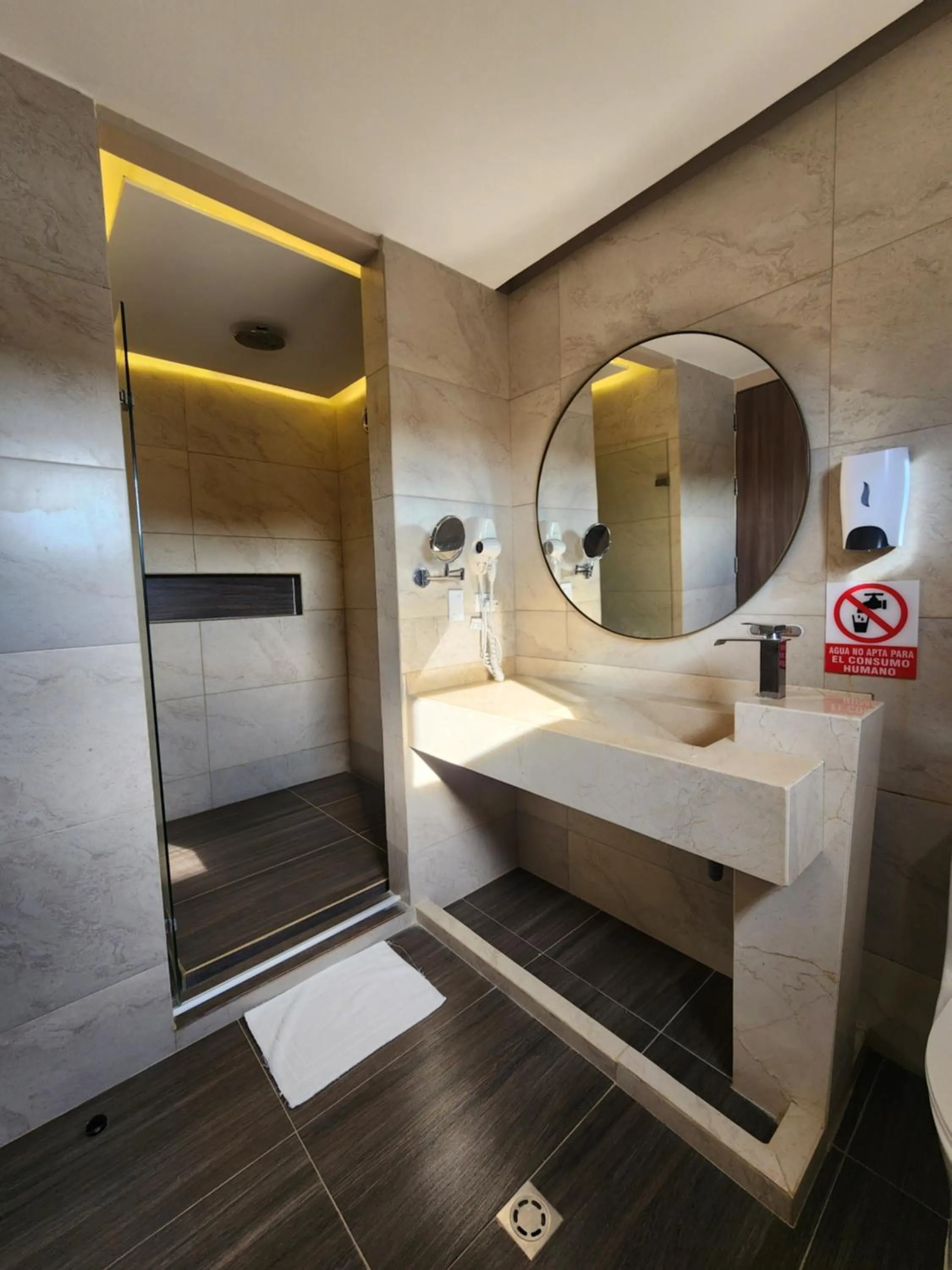 Bathroom in Hotel y Cabañas Covemar