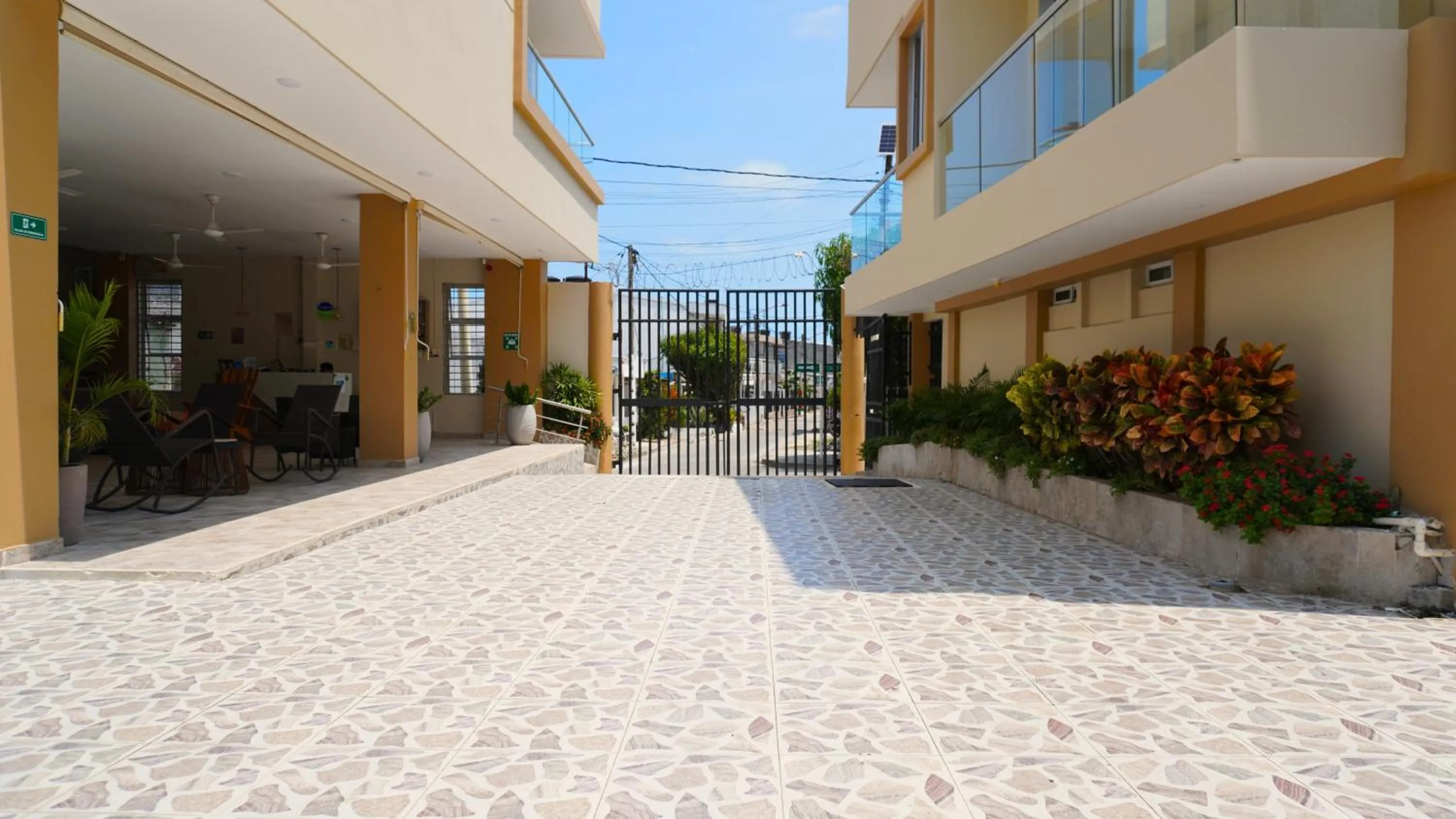 Property building in Hotel y Cabañas Covemar