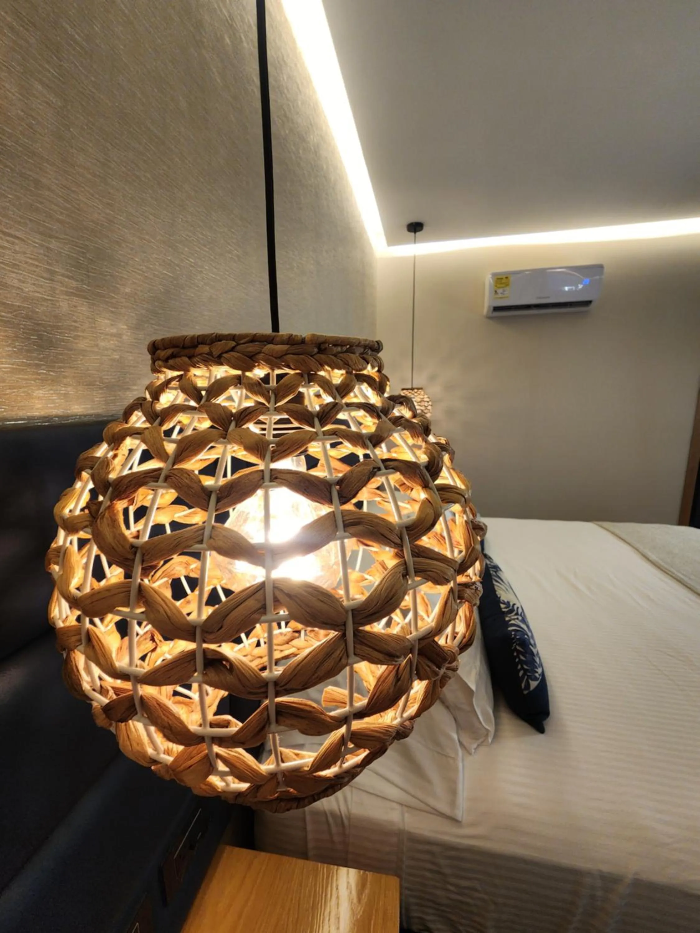 Bedroom, Bed in Hotel y Cabañas Covemar