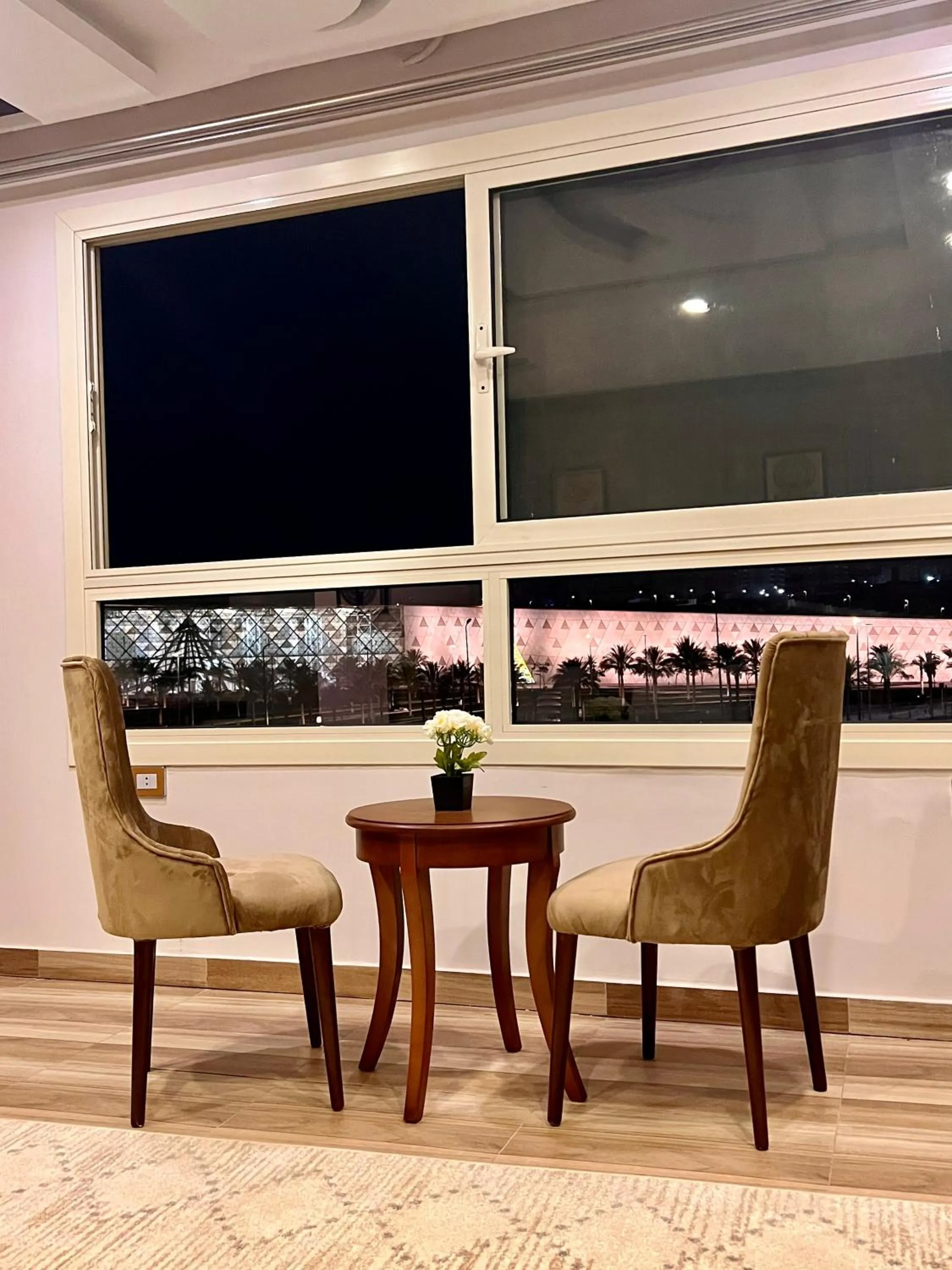 Seating area in New Museum Guest House, Pyramids View