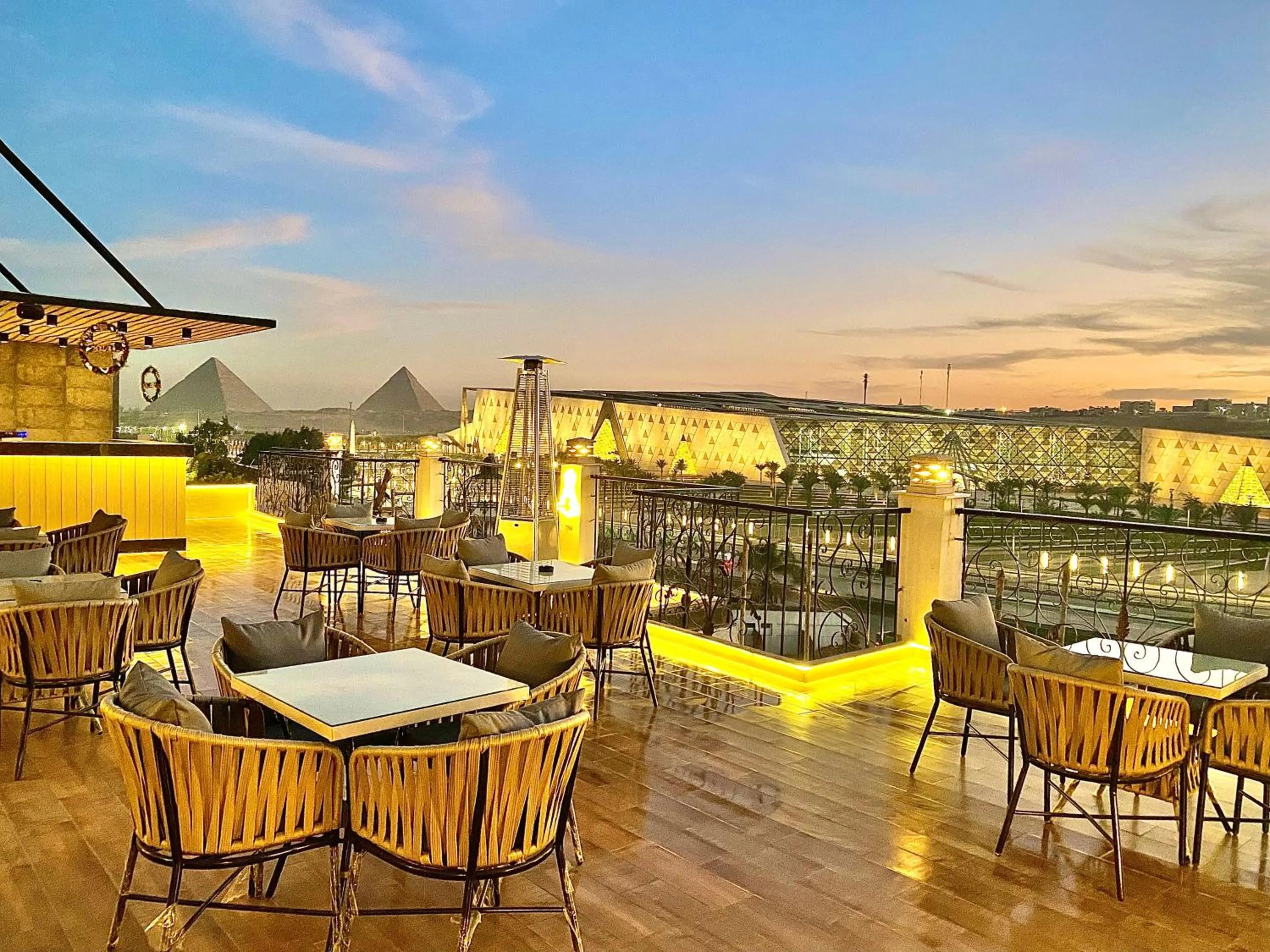 Restaurant/places to eat in New Museum Guest House, Pyramids View