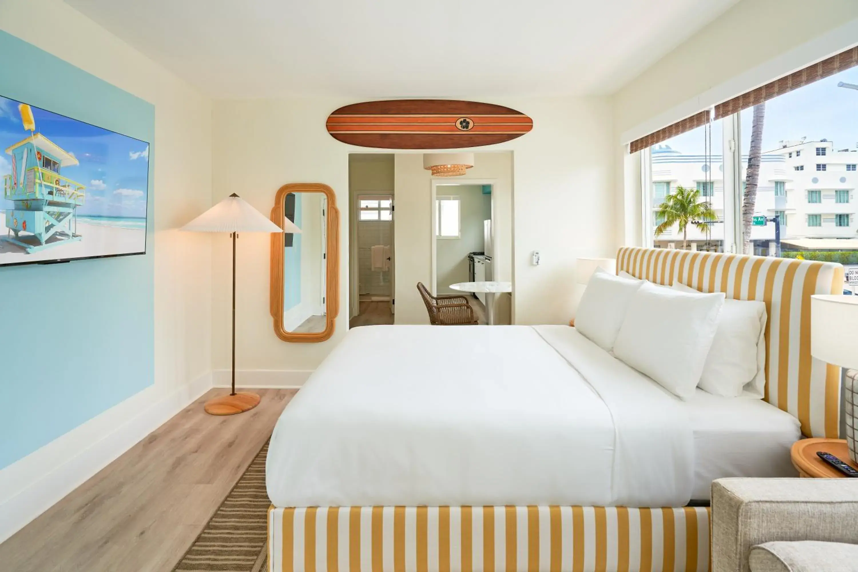 Junior Bungalow in Aloha Fridays Junior Bungalow in Aloha Fridays