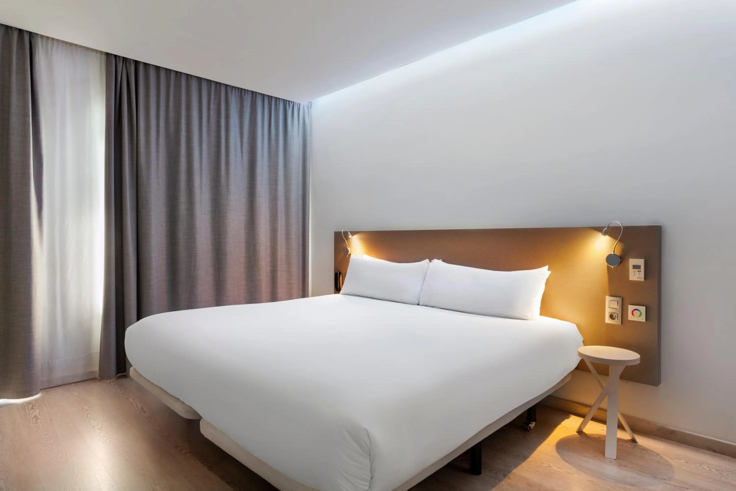 Bed in B&B HOTELS Donostia San Sebastián Aeropuerto