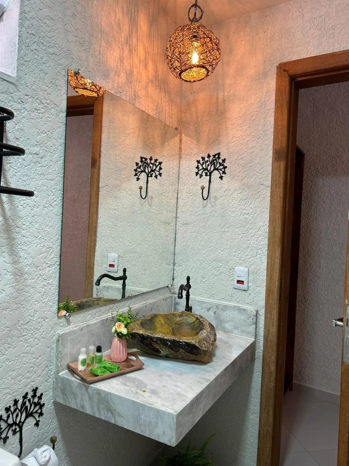 Bathroom in Pousada Preciosa do Arraial - com Natura e L'Occitane - recém inaugurada