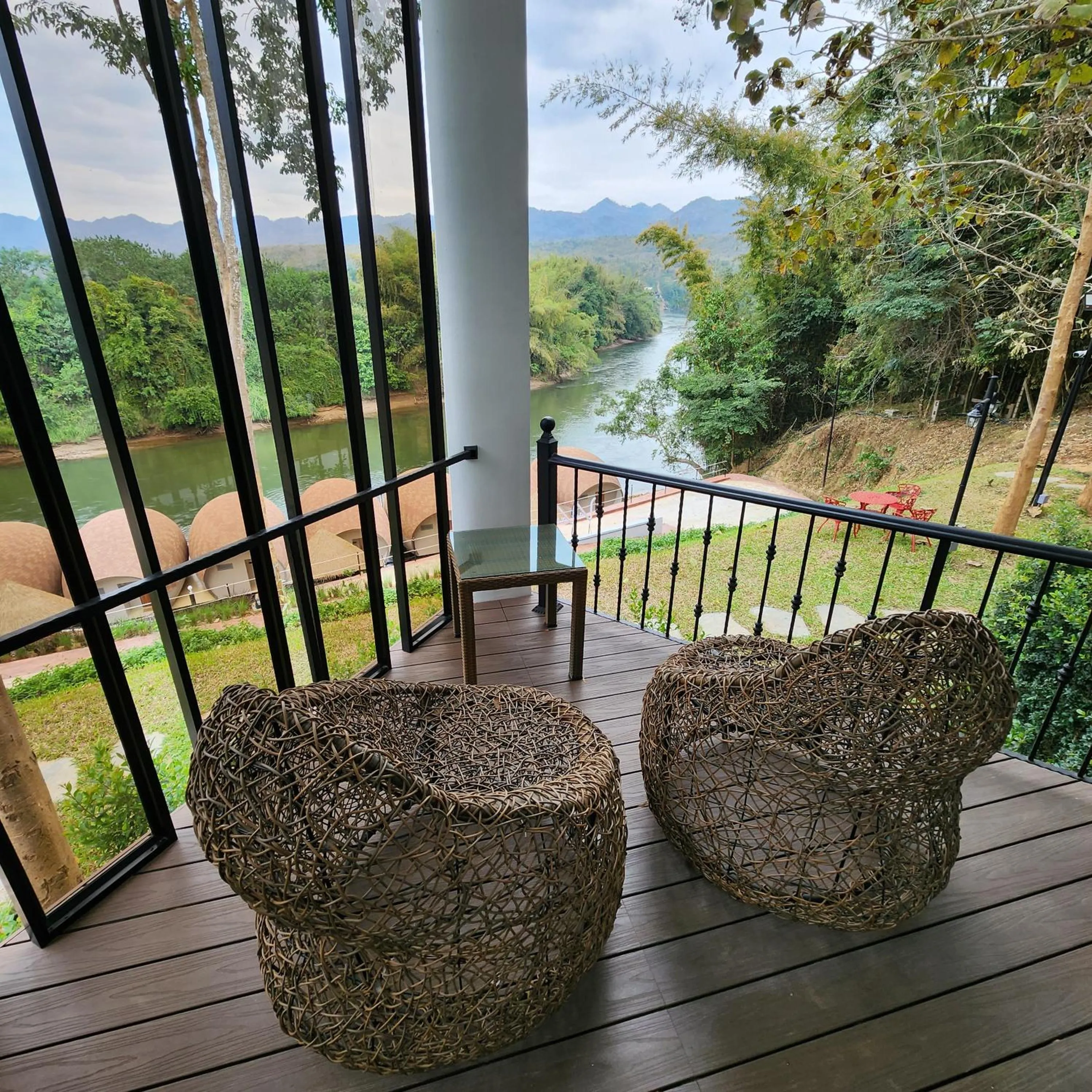 VeeVaree Riverkwai Resort