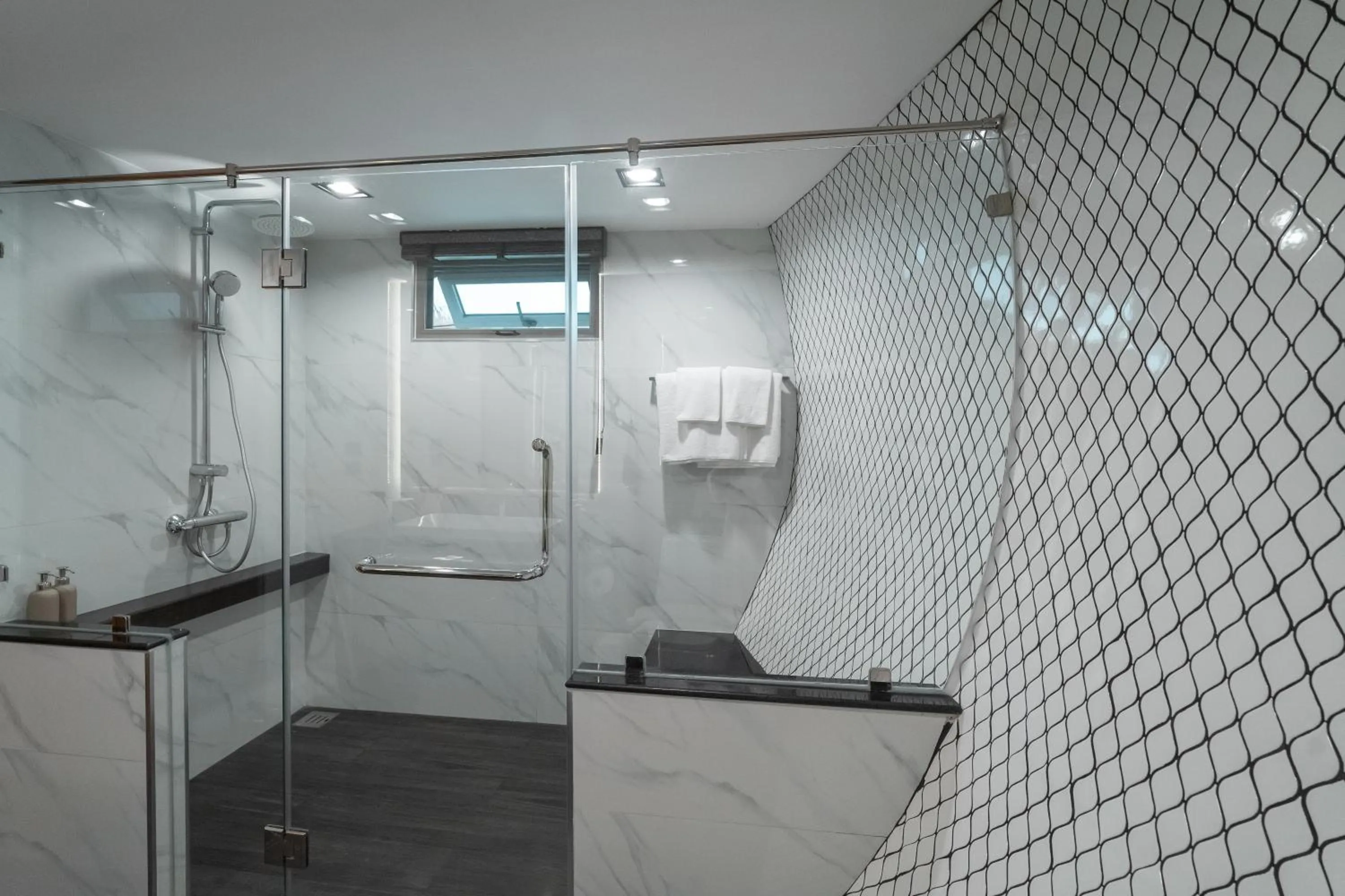 VeeVaree Riverkwai Resort