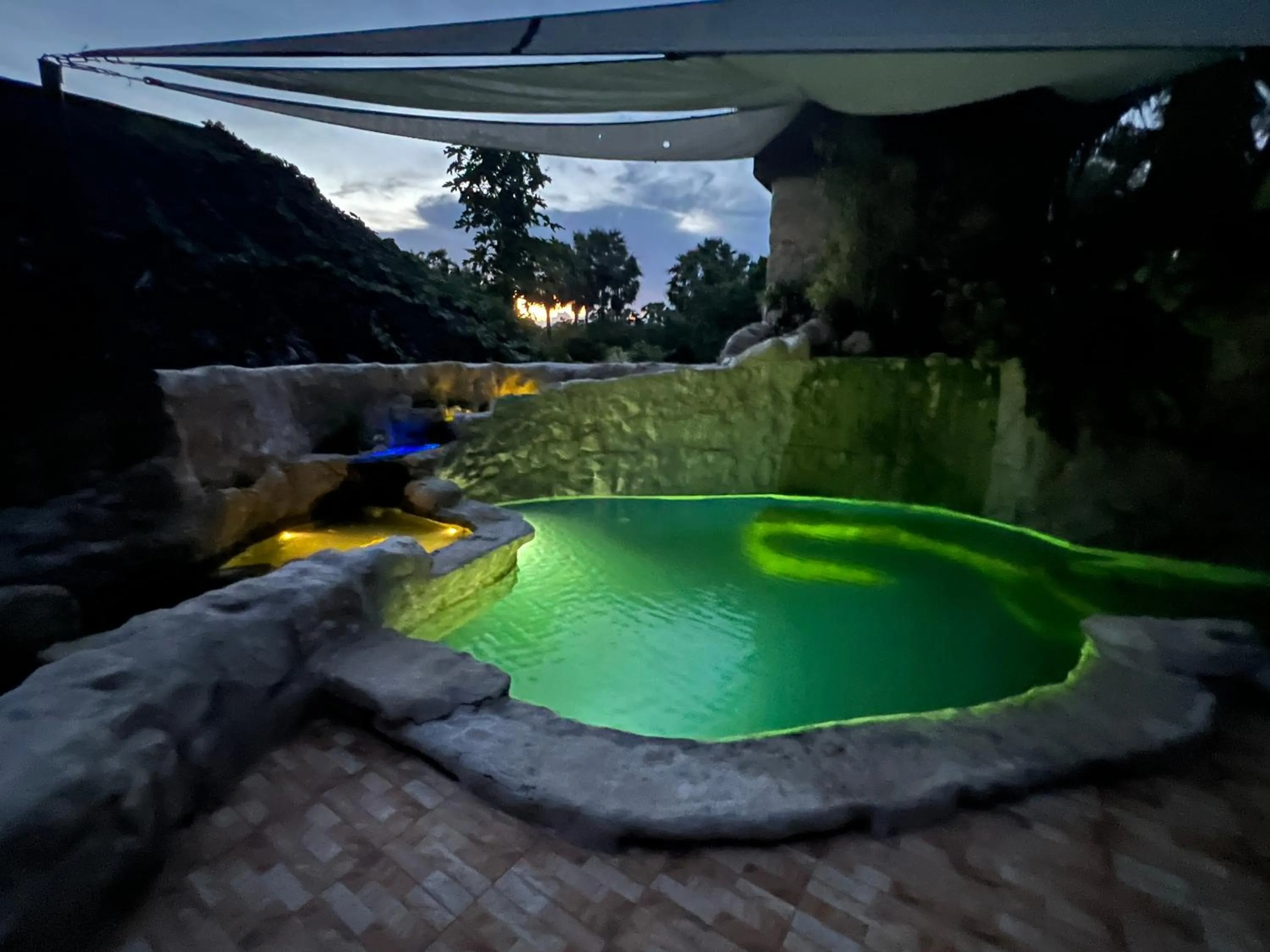 Rote Surf Resort - Lualemba Bungalows