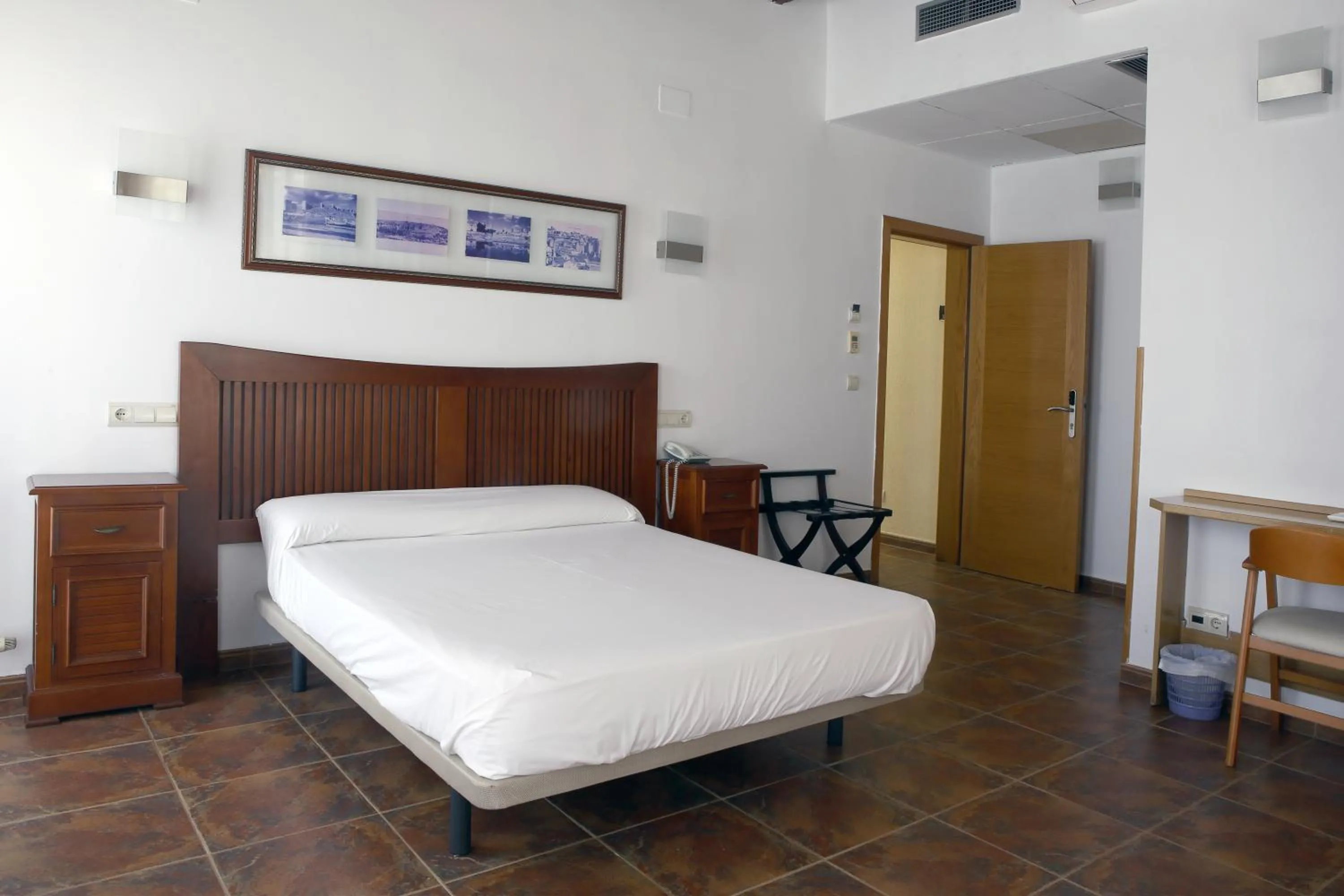 Bed in Hotel Las Murallas