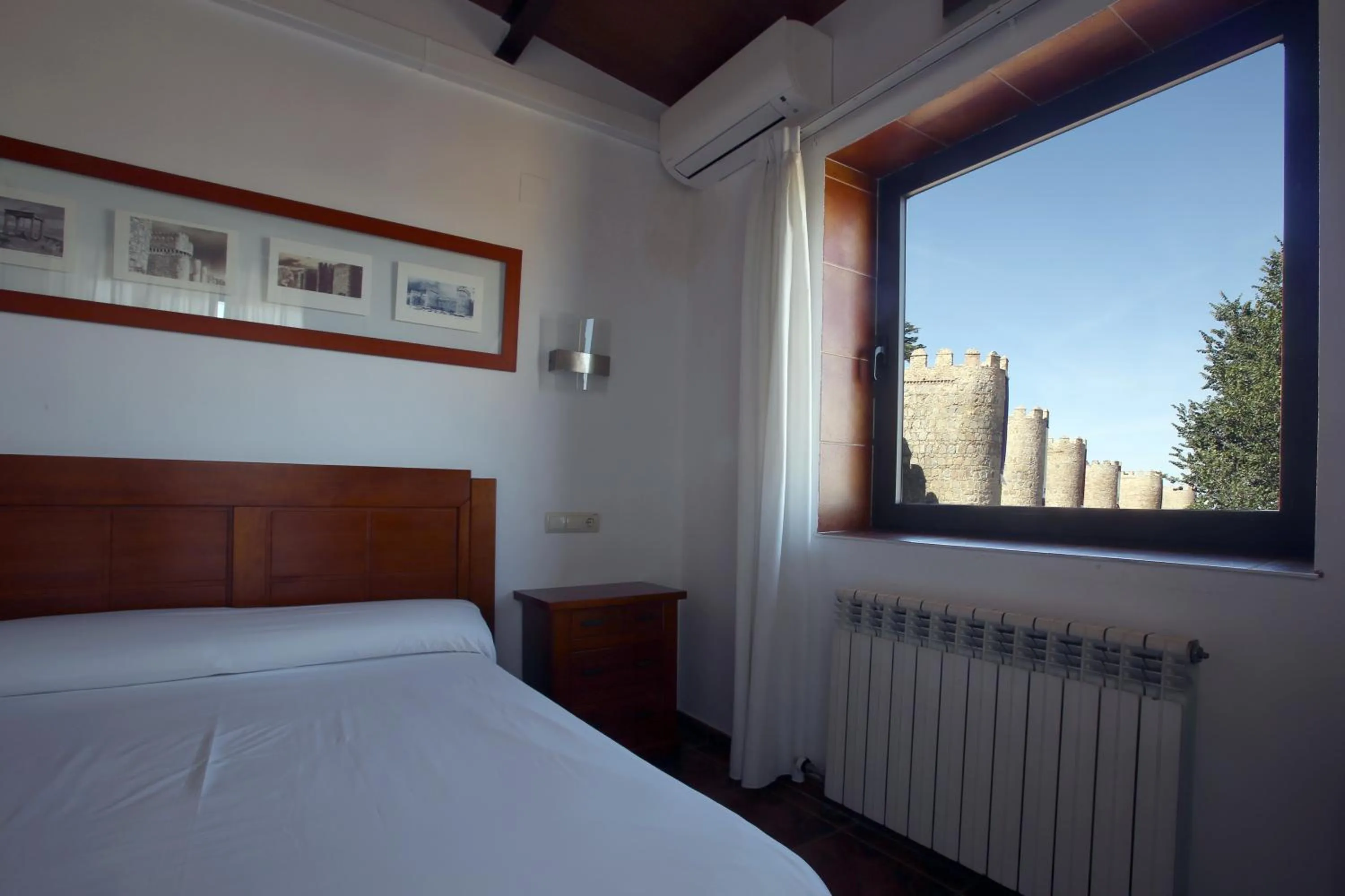 Bed in Hotel Las Murallas