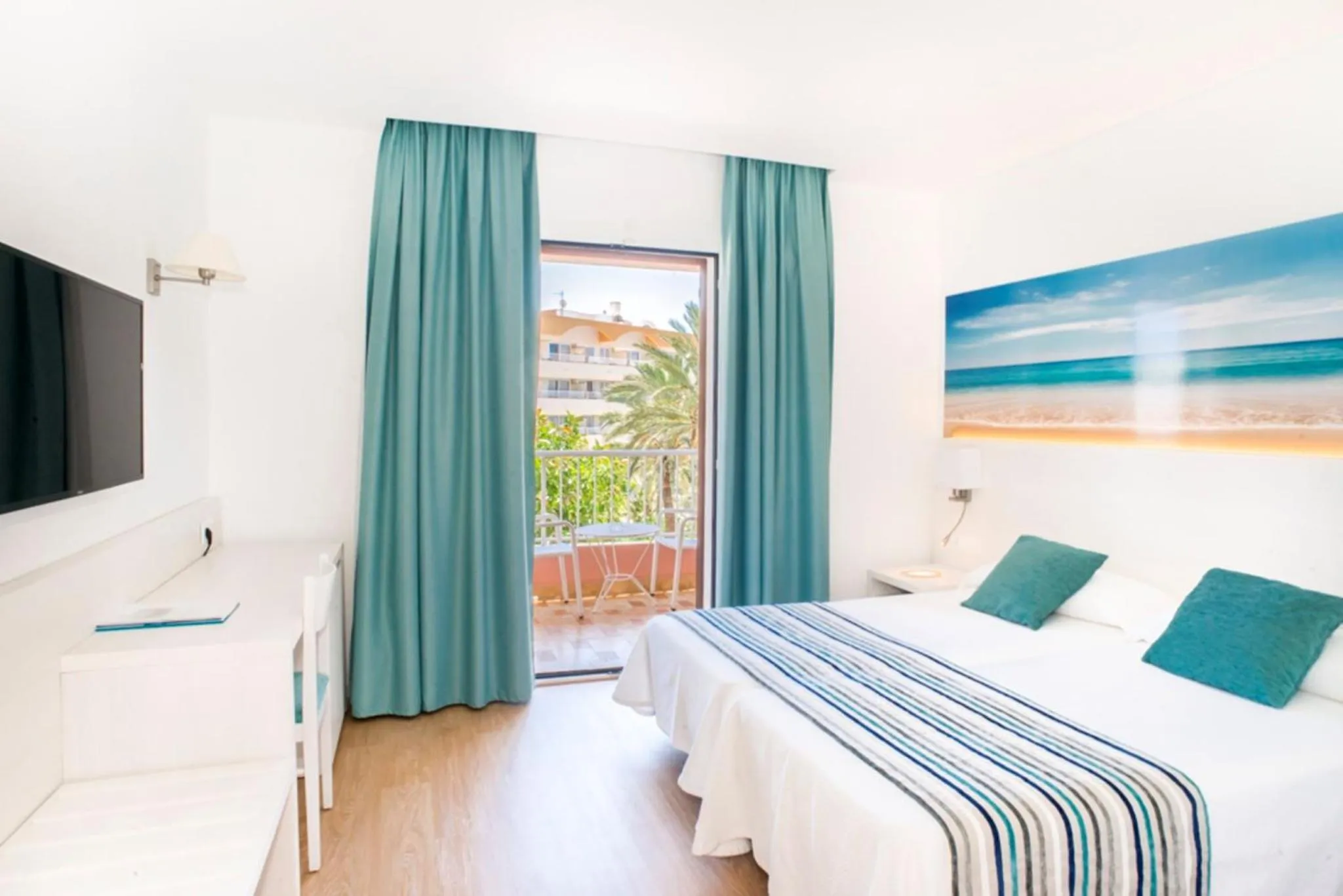 Decorative detail, Bed in Hotel Playas de Paguera