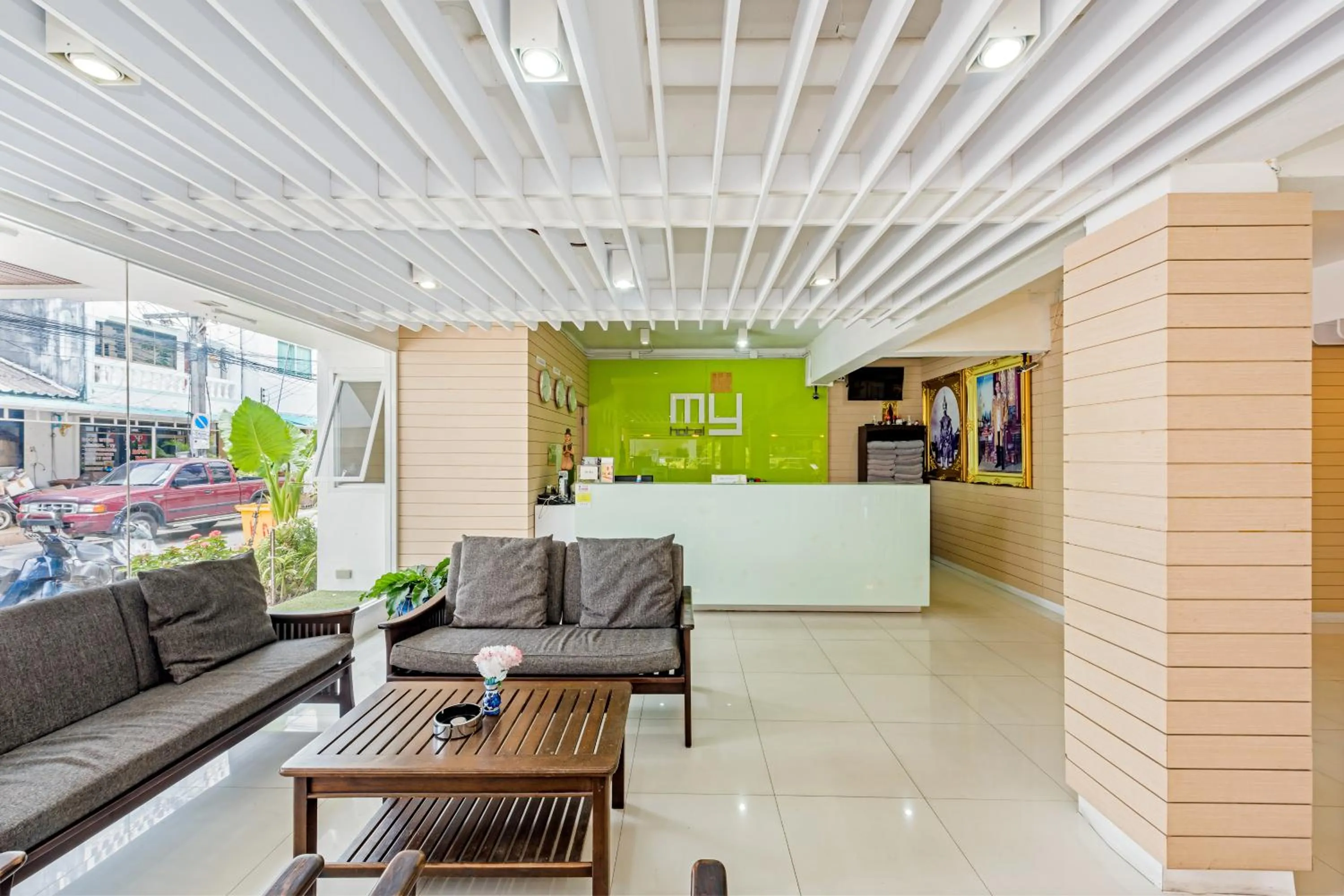 Seating area in My Hotel Phuket