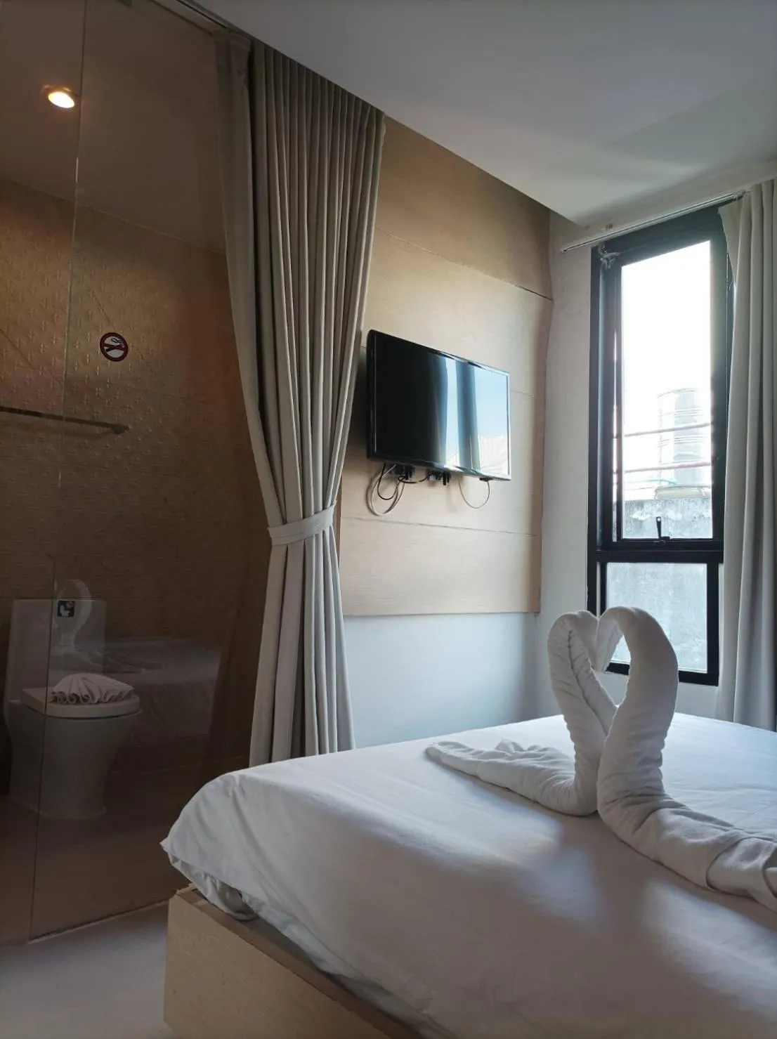 TV and multimedia, Bed in My Hotel Phuket