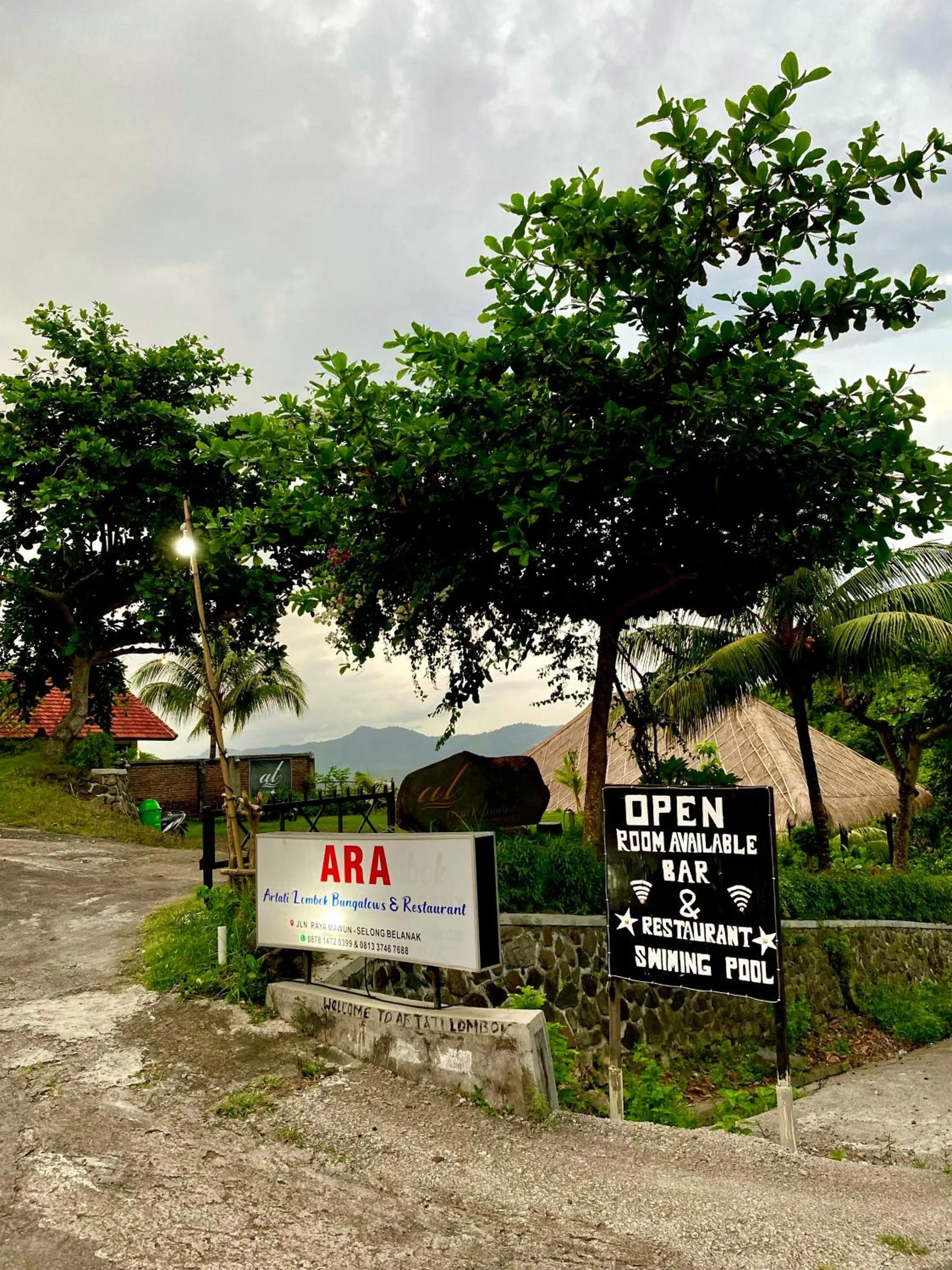 Ara Artati Lombok bungalows and Restaurant