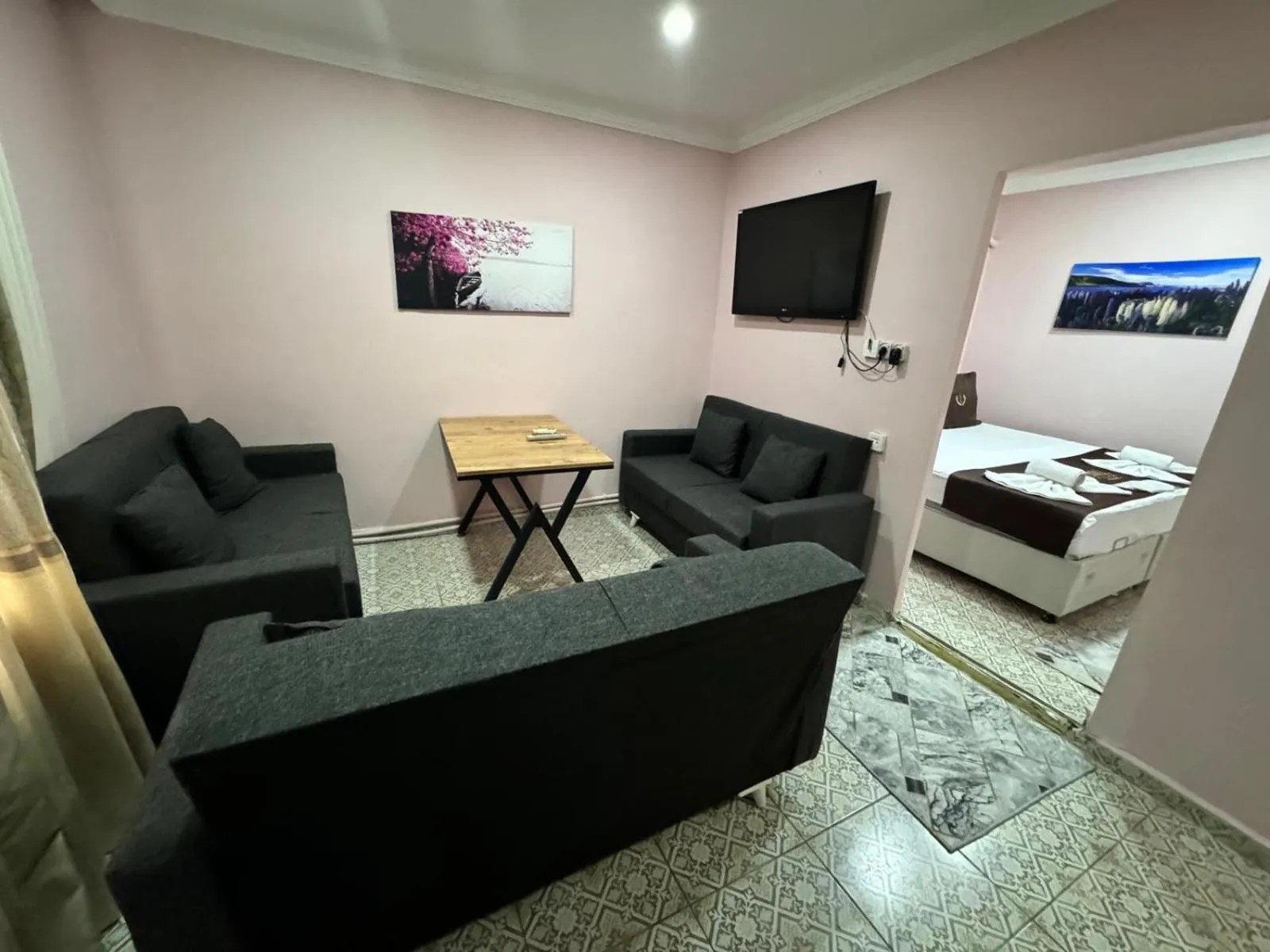 Photo of the whole room in İstanbul Palace Hotel