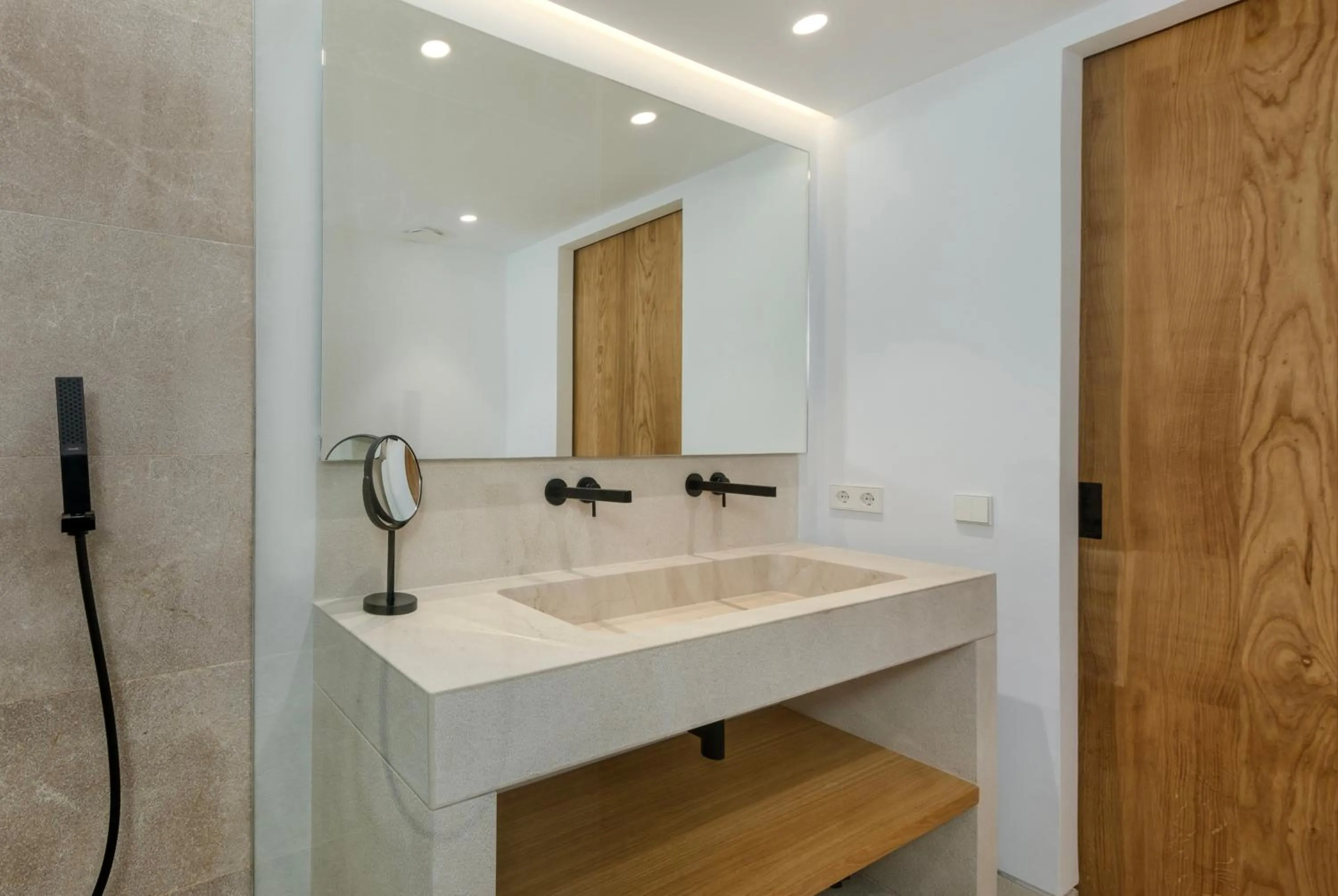 Bathroom in Fincahotel Treurer - Olive Grove & Grand House - Adults Only